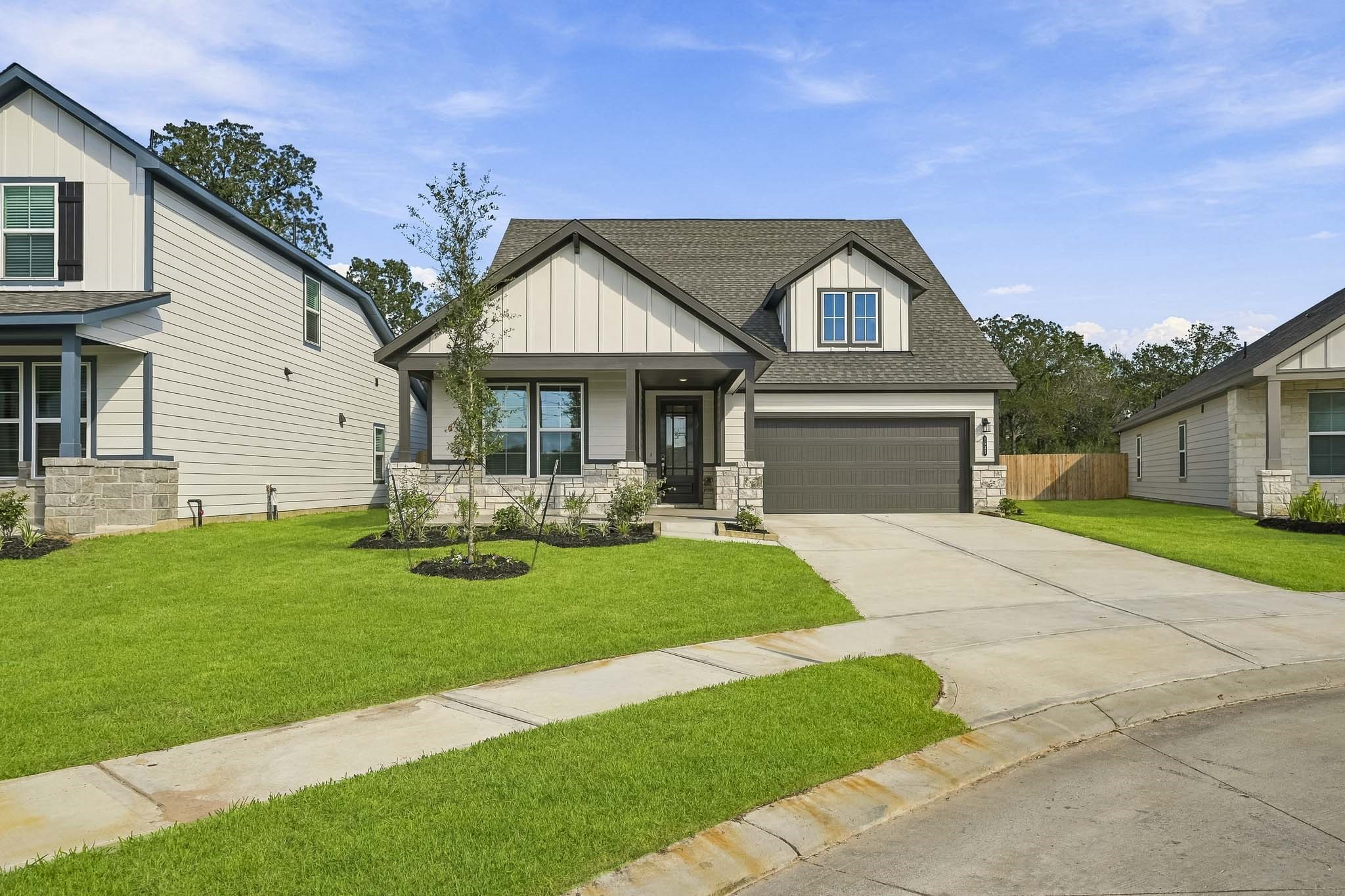 8535 Light Rail Drive Property Photo 1