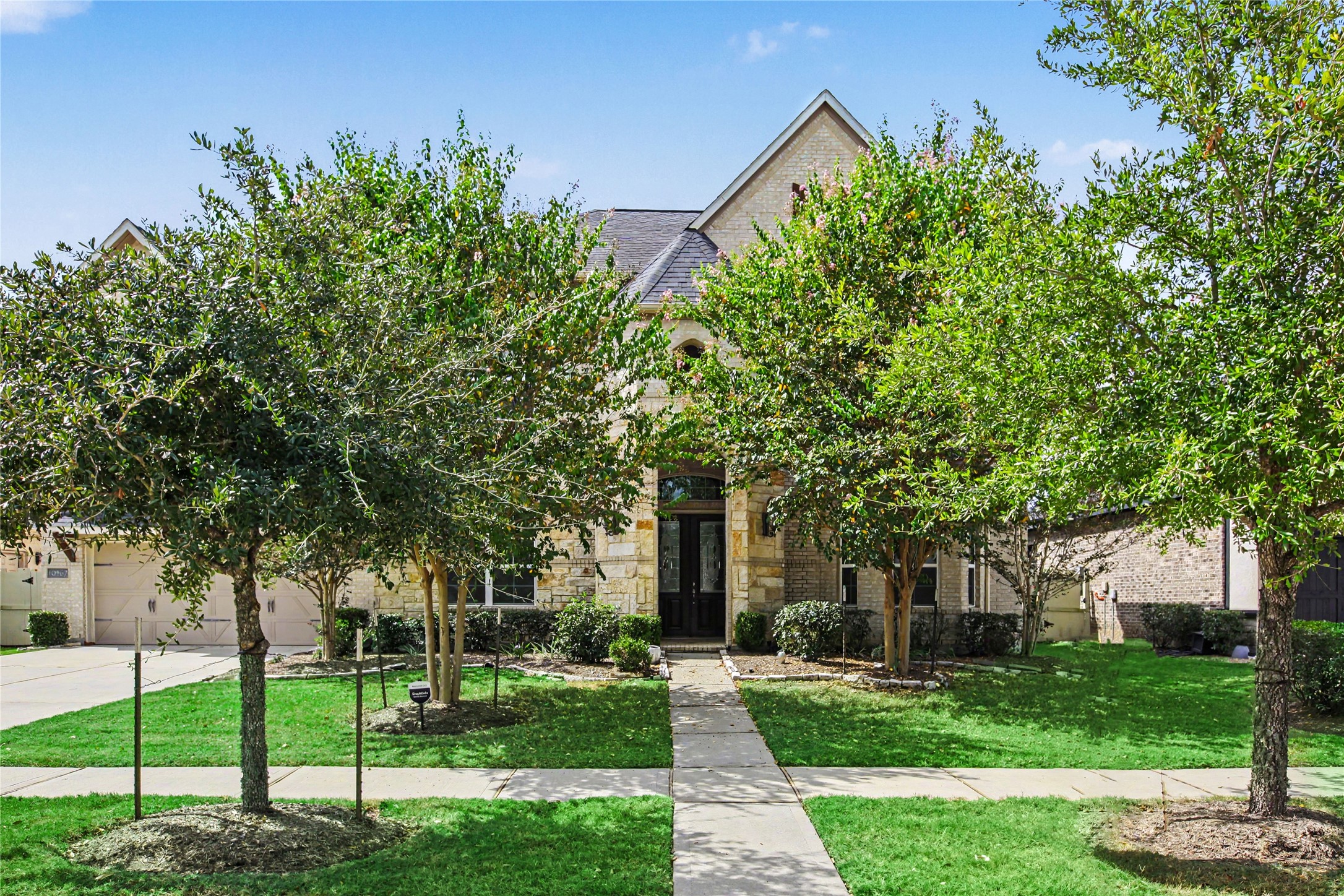 10467 Lake Palmetto Drive Property Photo 1