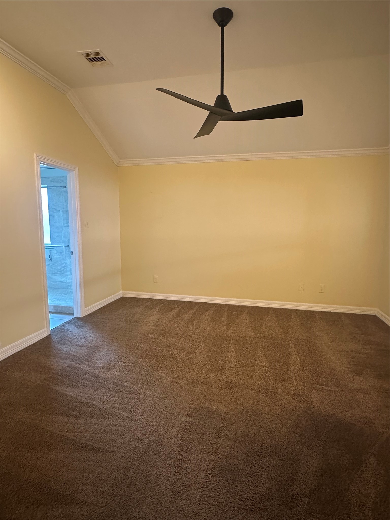 2570 Riverway Drive Property Photo 9