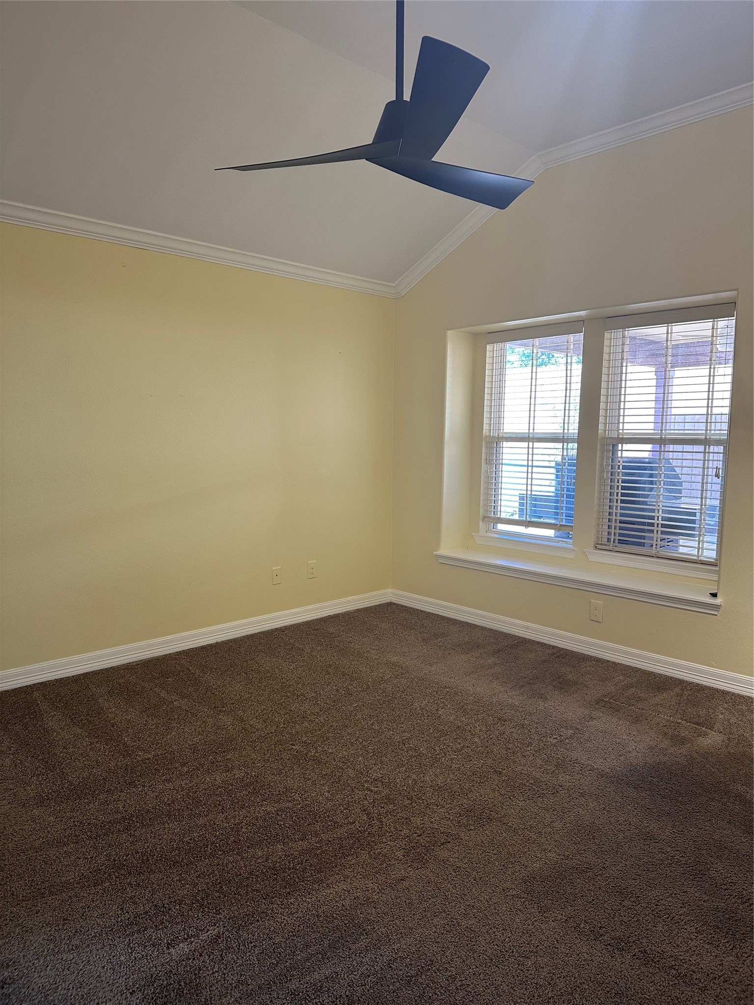 2570 Riverway Drive Property Photo 10