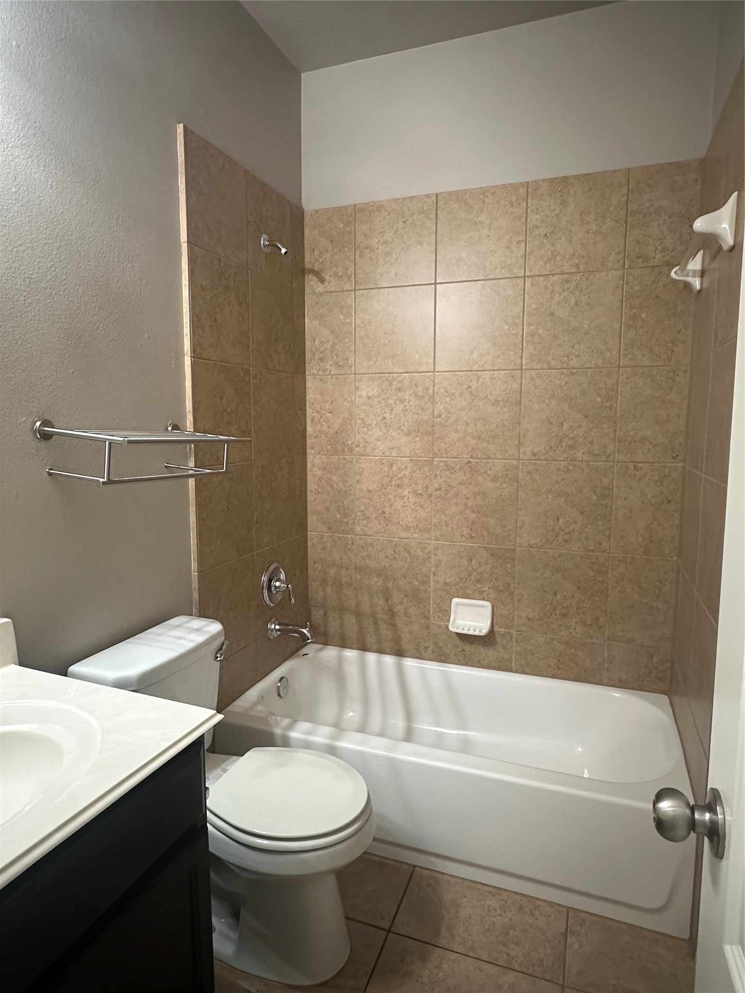 2570 Riverway Drive Property Photo 16