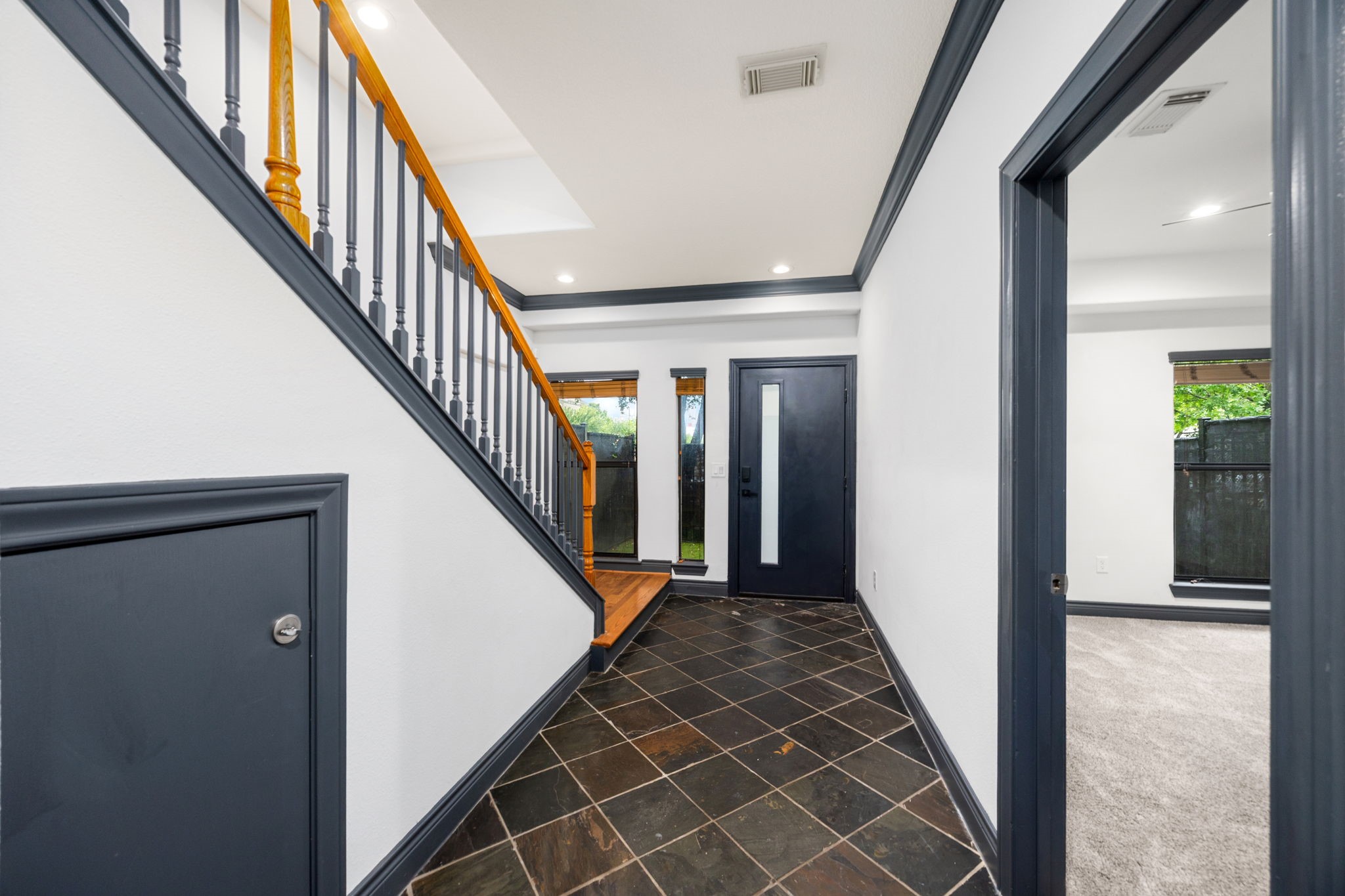 1119 Saint Charles Street Property Photo 10