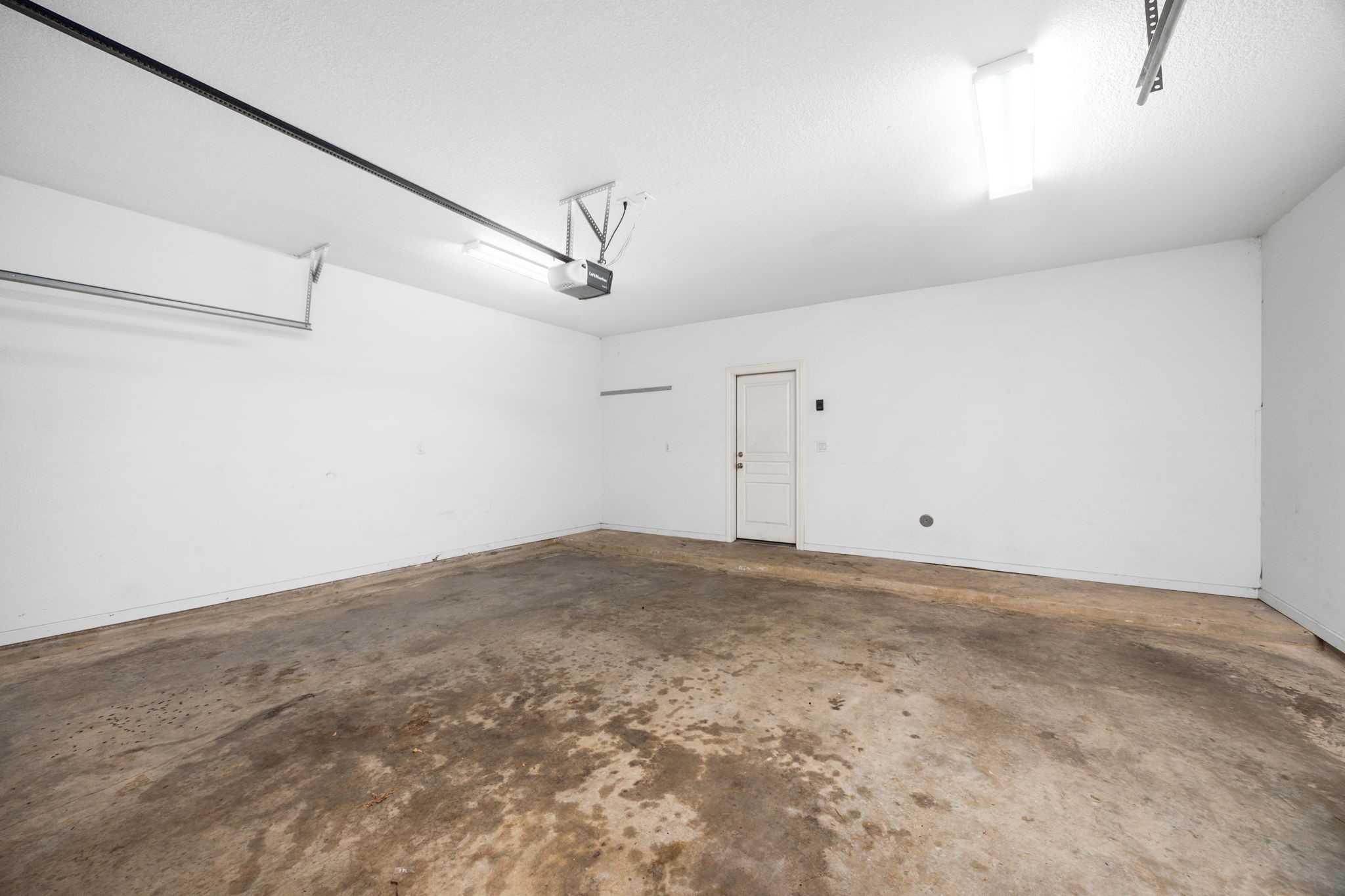 1119 Saint Charles Street Property Photo 14