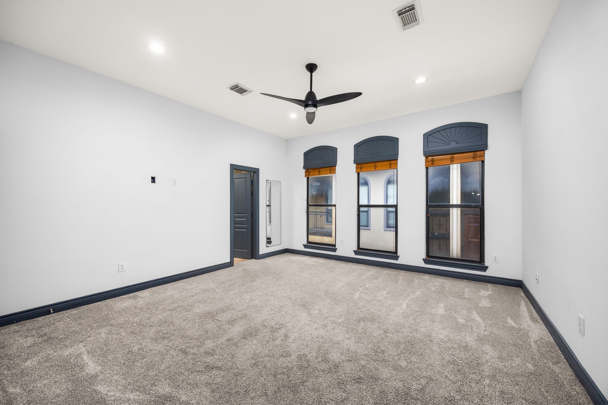 1119 Saint Charles Street Property Photo 15