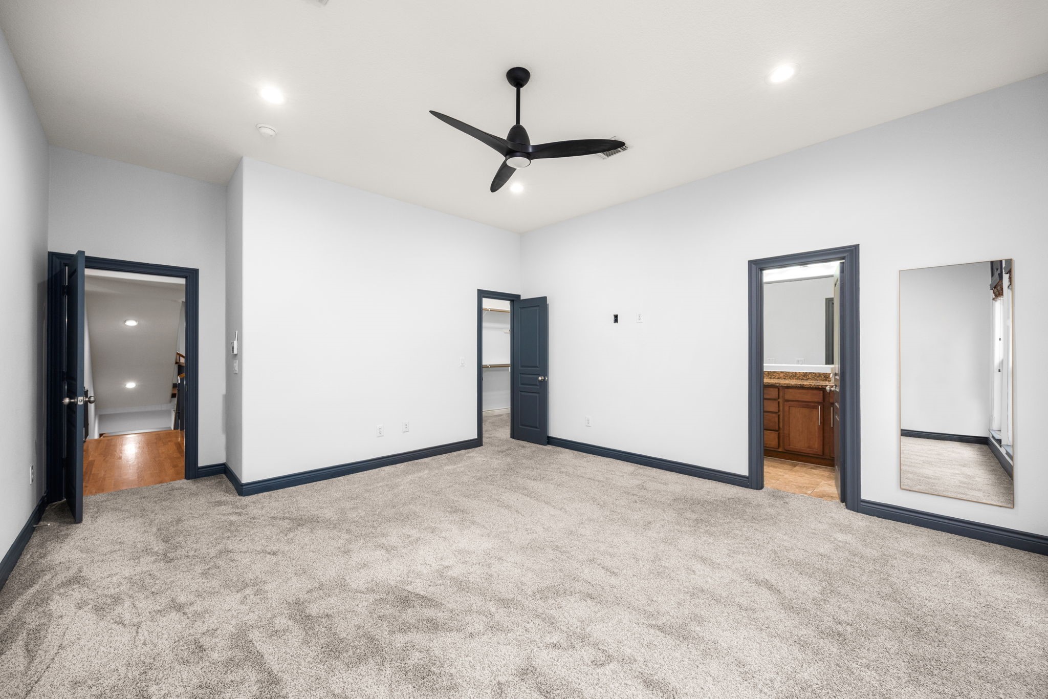 1119 Saint Charles Street Property Photo 16