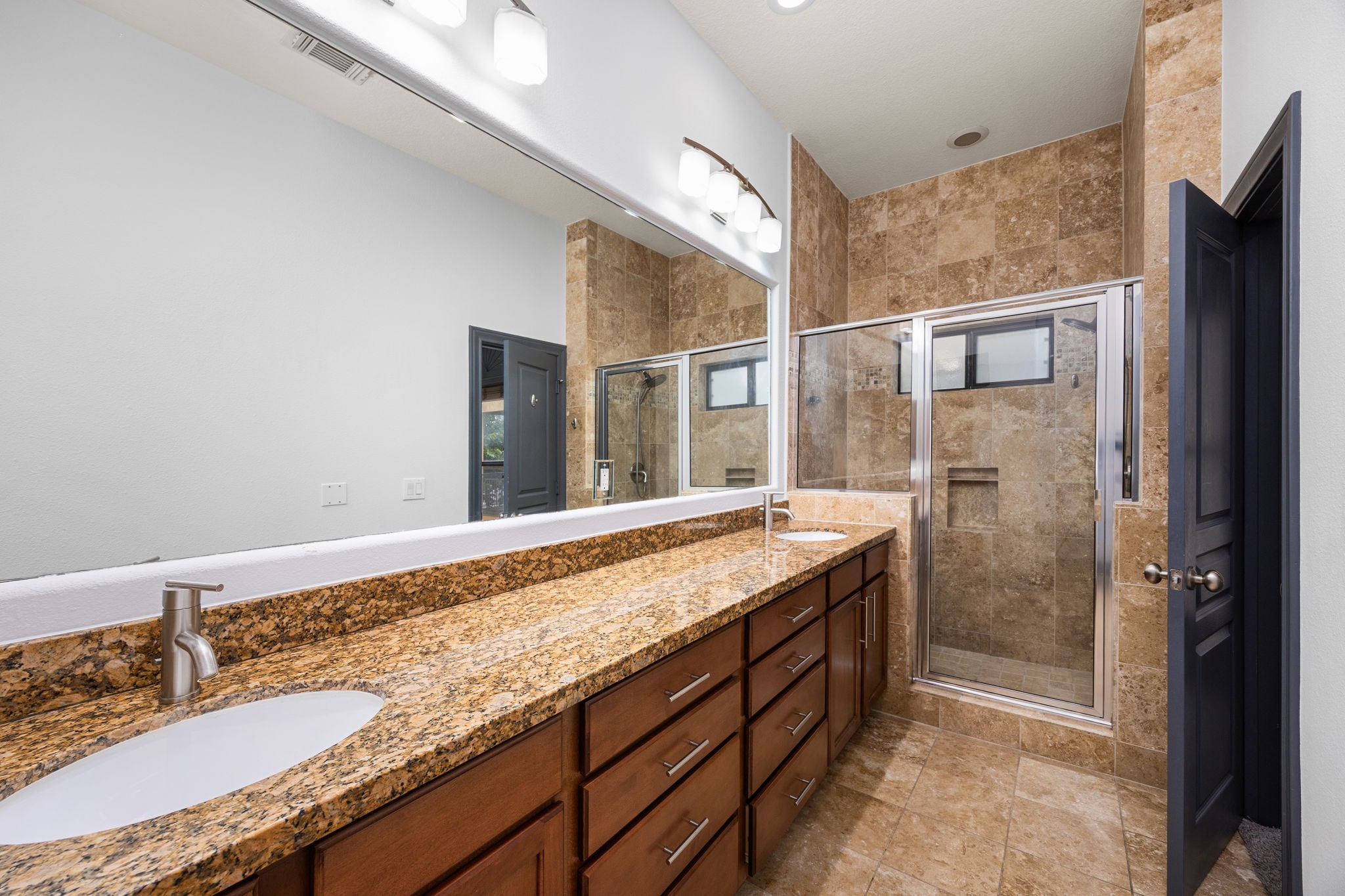 1119 Saint Charles Street Property Photo 18
