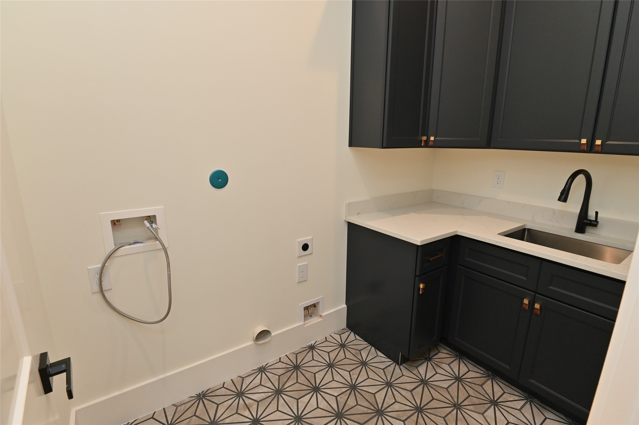 1733 Du Barry Lane Property Photo 35