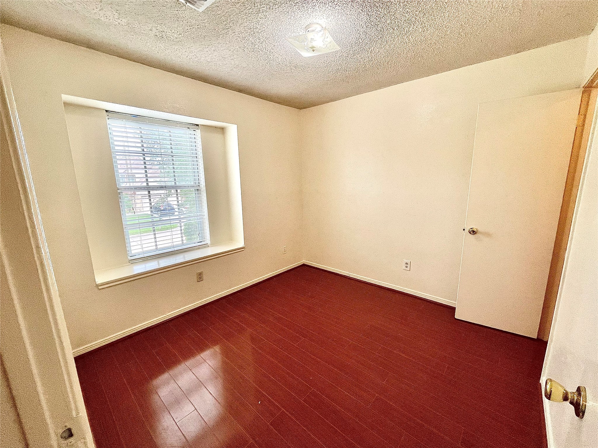10910 Olivewood Drive Property Photo 12