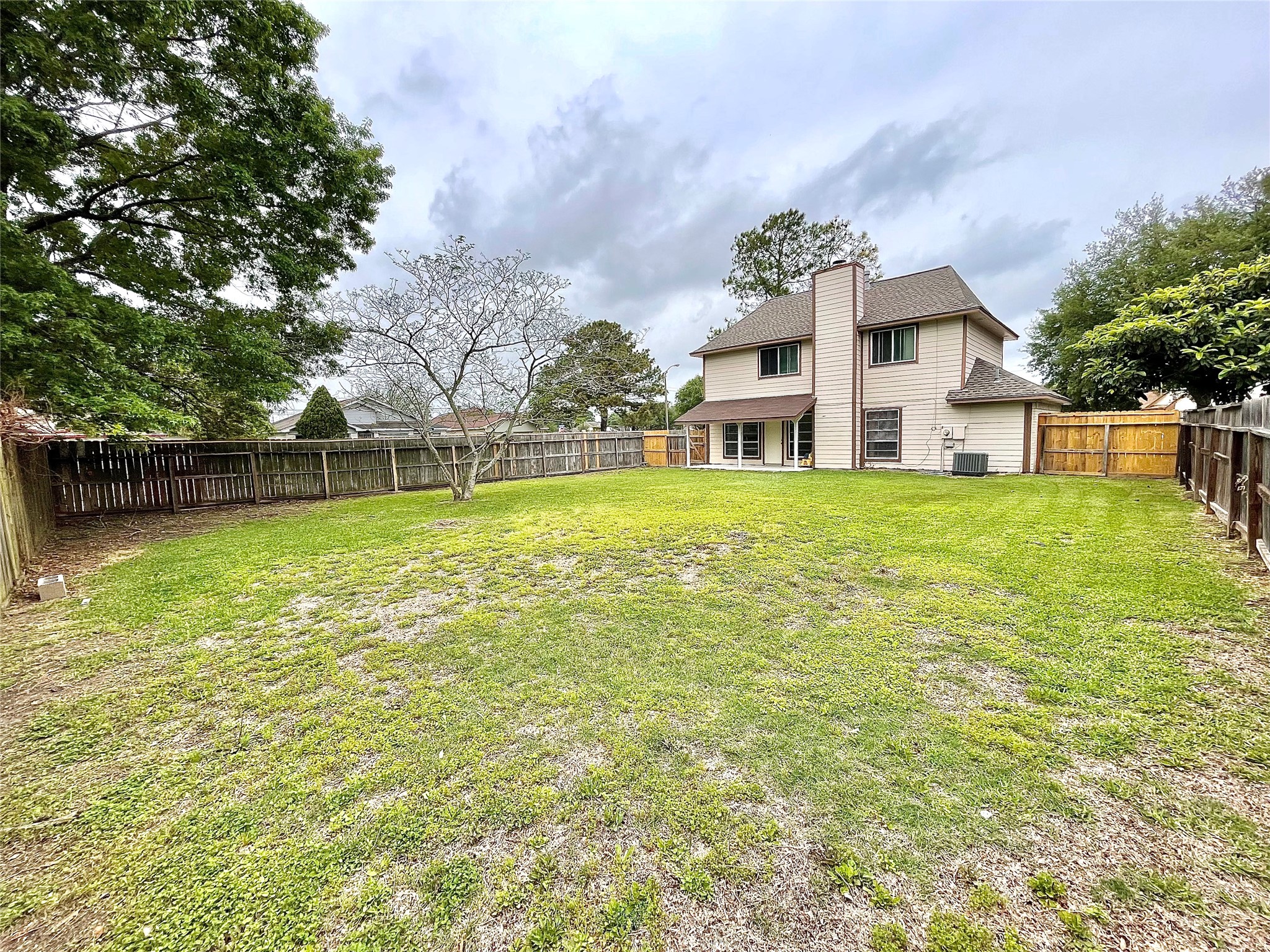 10910 Olivewood Drive Property Photo 14