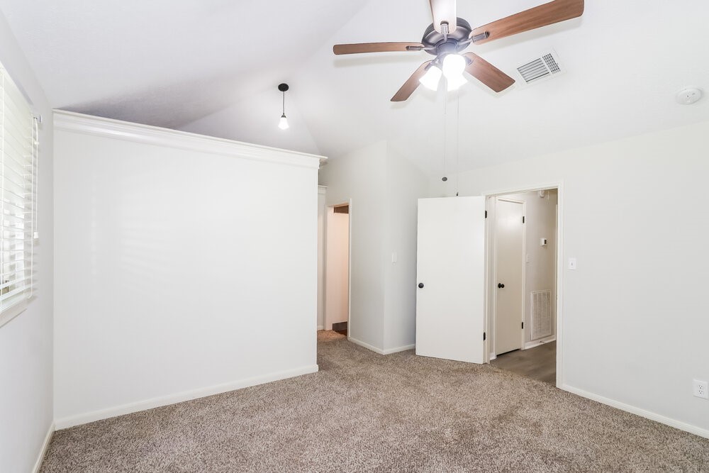 10810 Gusty Winds Court Property Photo 9