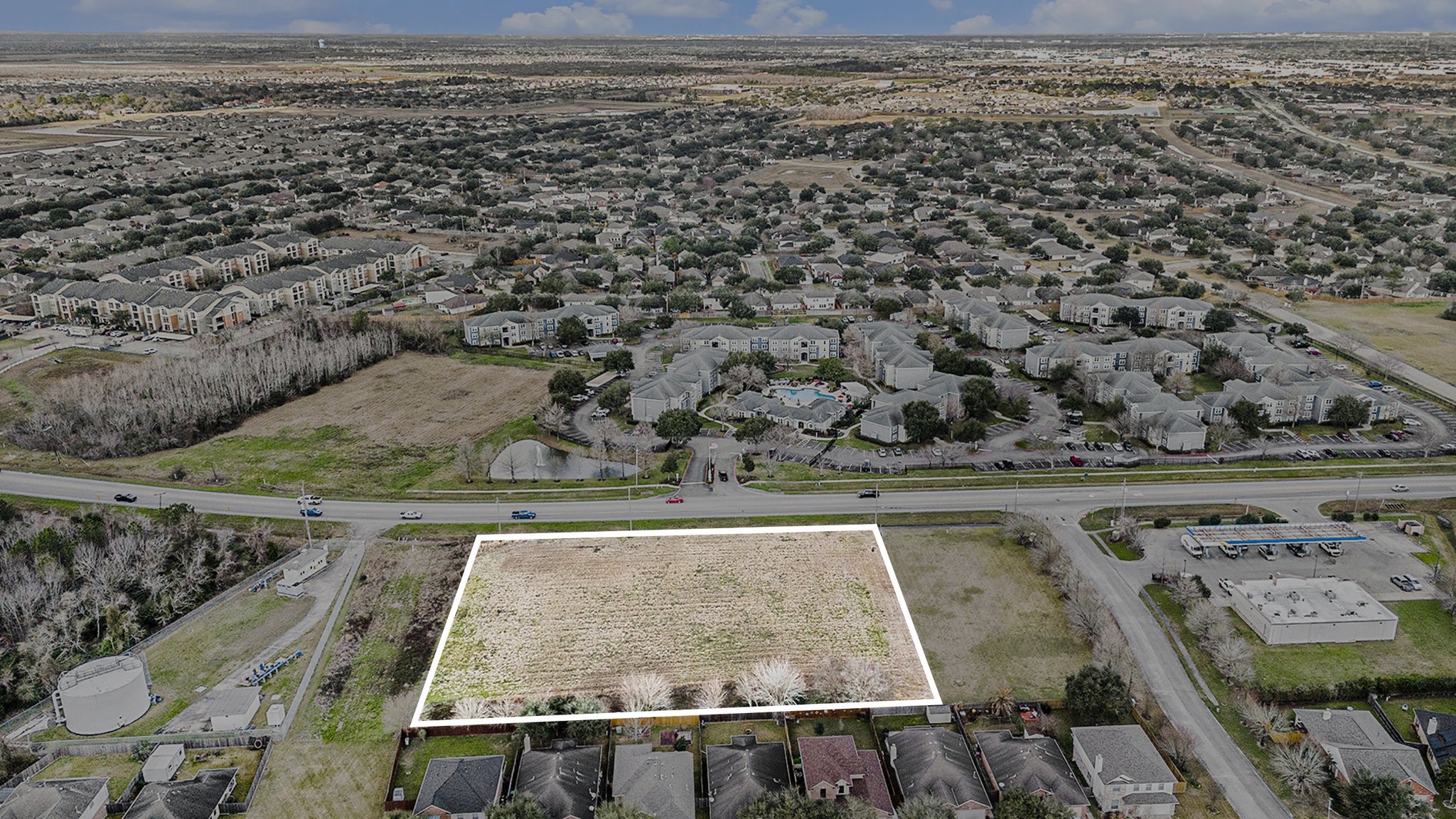 0000 Fm 517 Property Photo 11