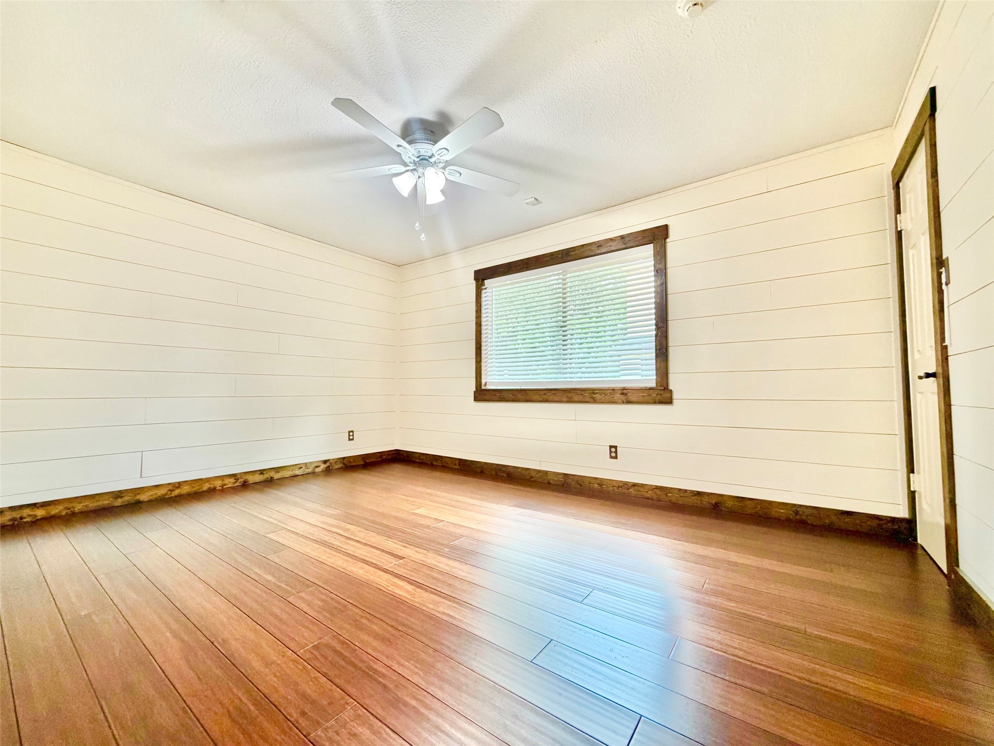 18315 Forest Town Drive Property Photo 16