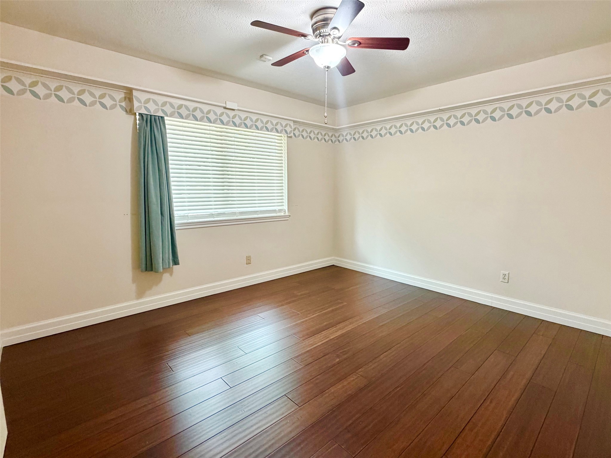 18315 Forest Town Drive Property Photo 17