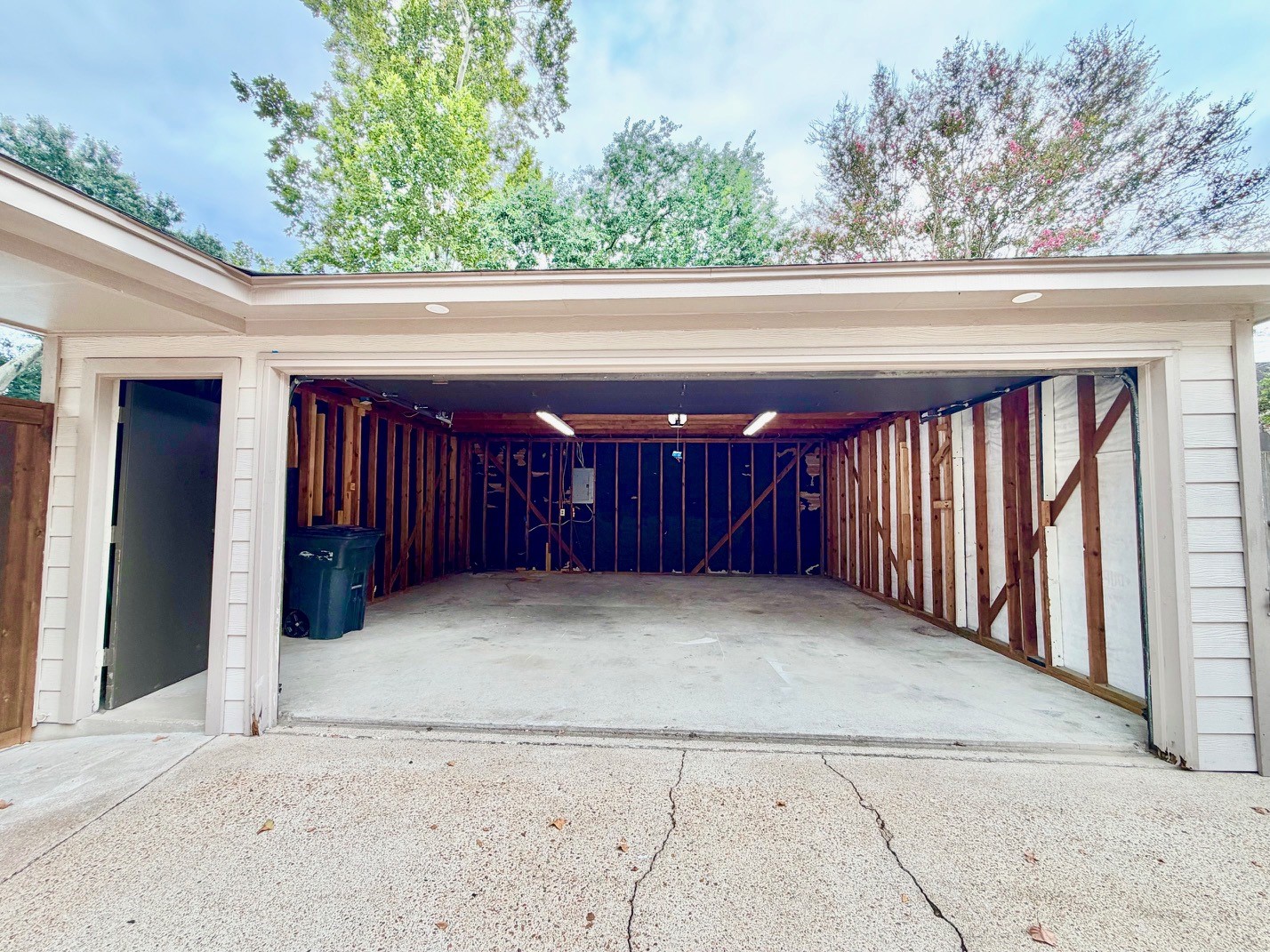 18315 Forest Town Drive Property Photo 22