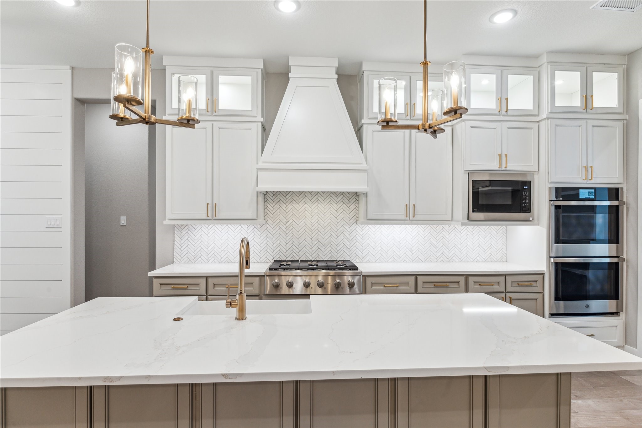 9332 Cedar Bend Property Photo 11