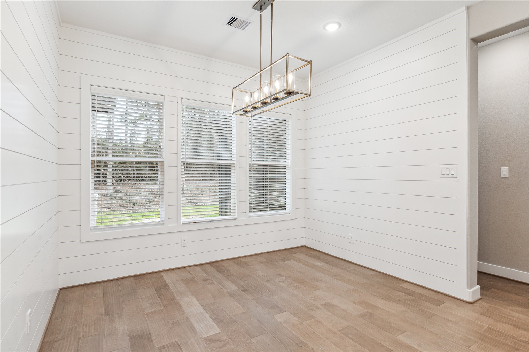 9332 Cedar Bend Property Photo 18