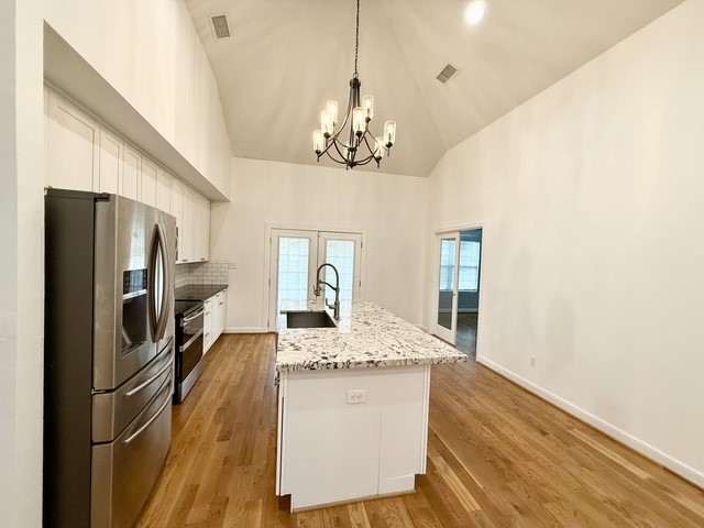 2116 Live Oak Street B Property Photo 7