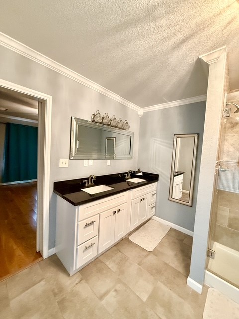 2116 Live Oak Street B Property Photo 13