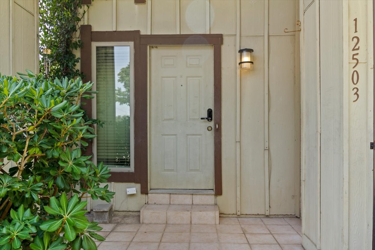 12503 Wellington Park Drive Property Photo 5