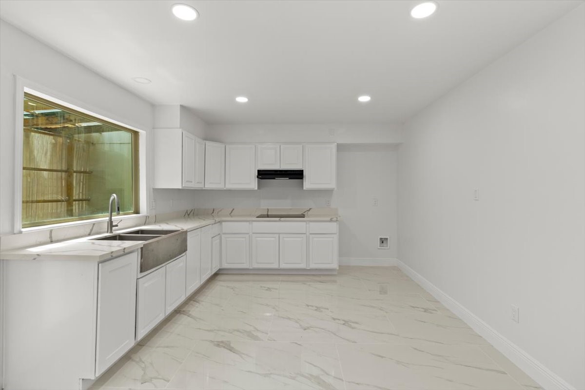 12503 Wellington Park Drive Property Photo 11