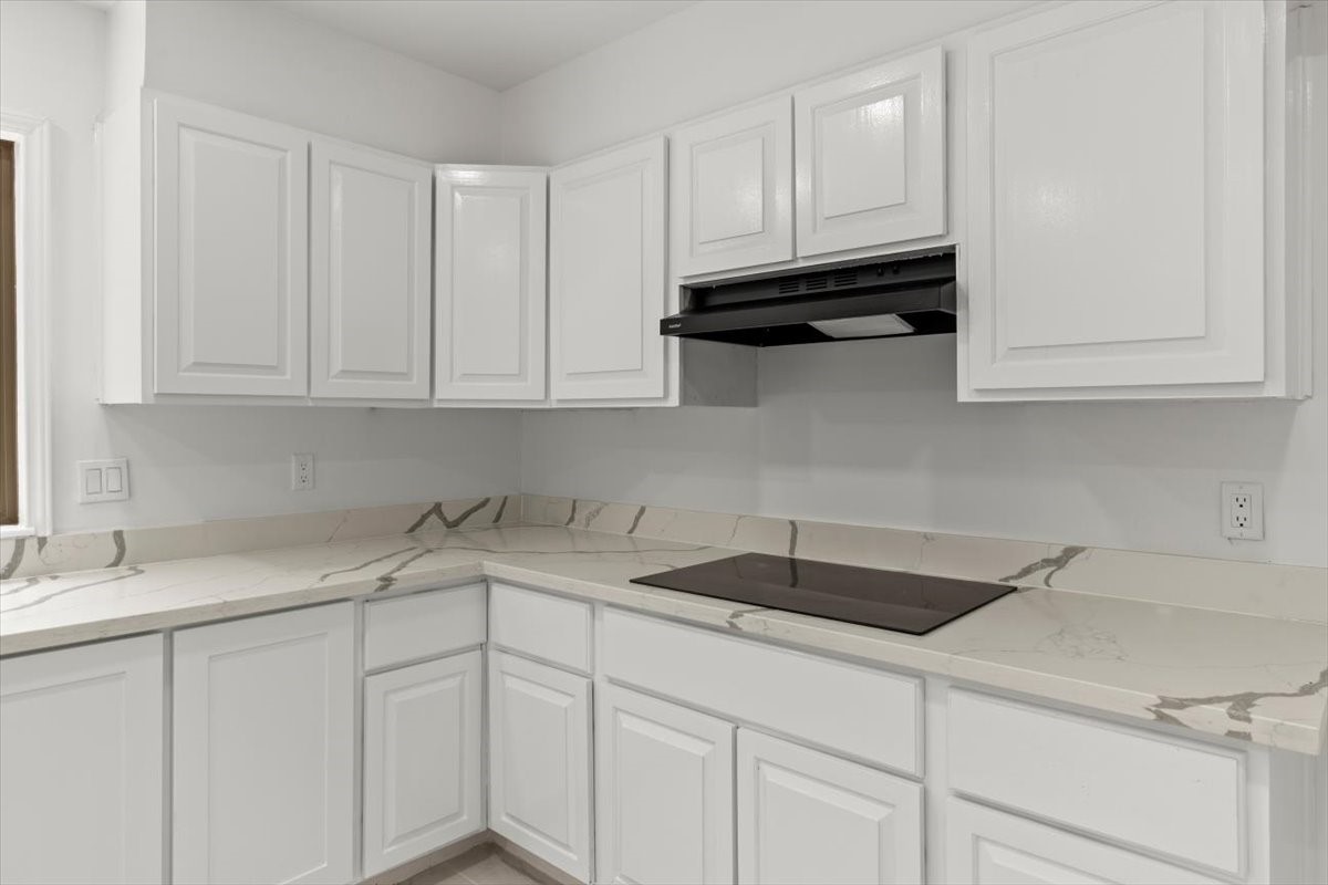 12503 Wellington Park Drive Property Photo 15