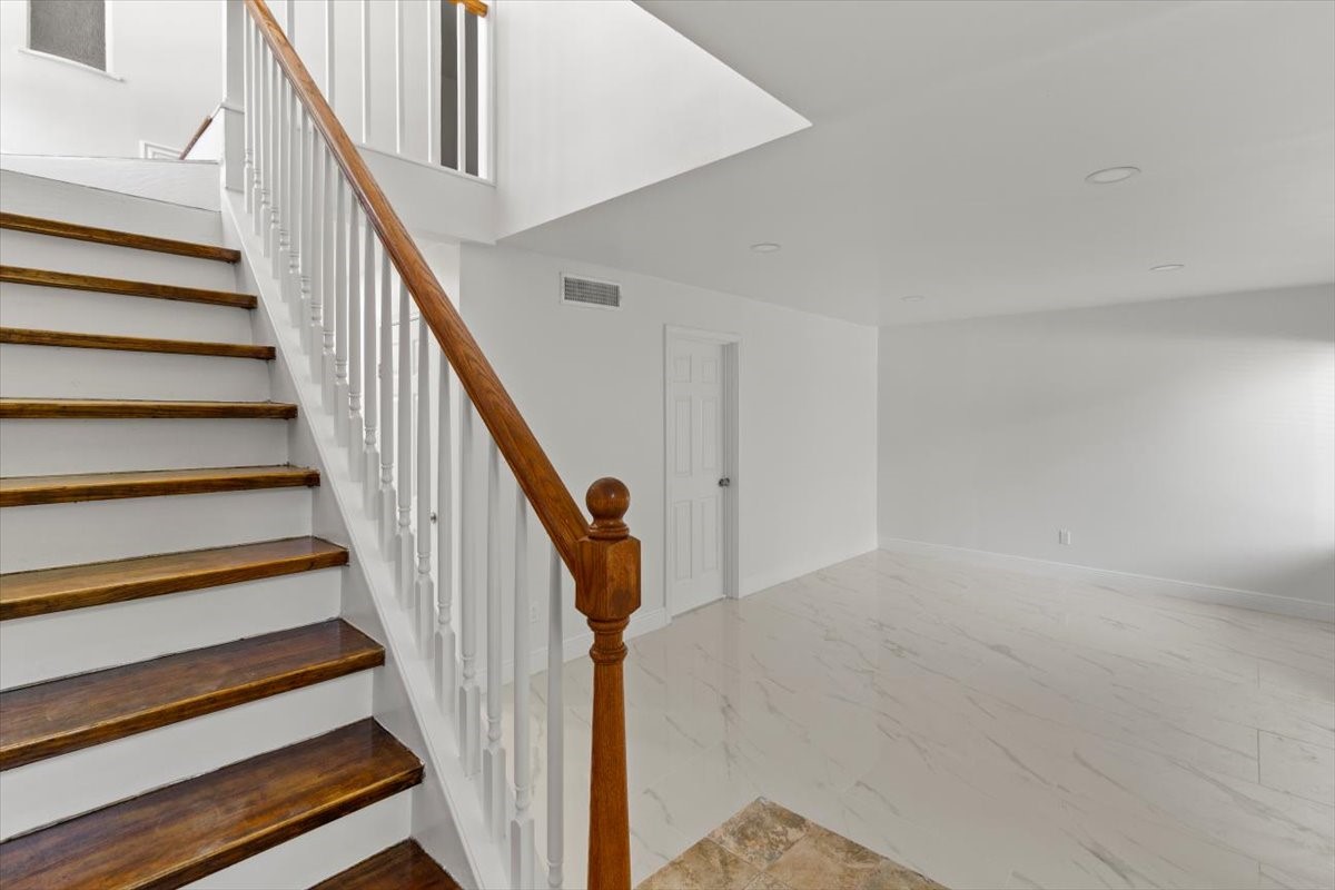 12503 Wellington Park Drive Property Photo 20