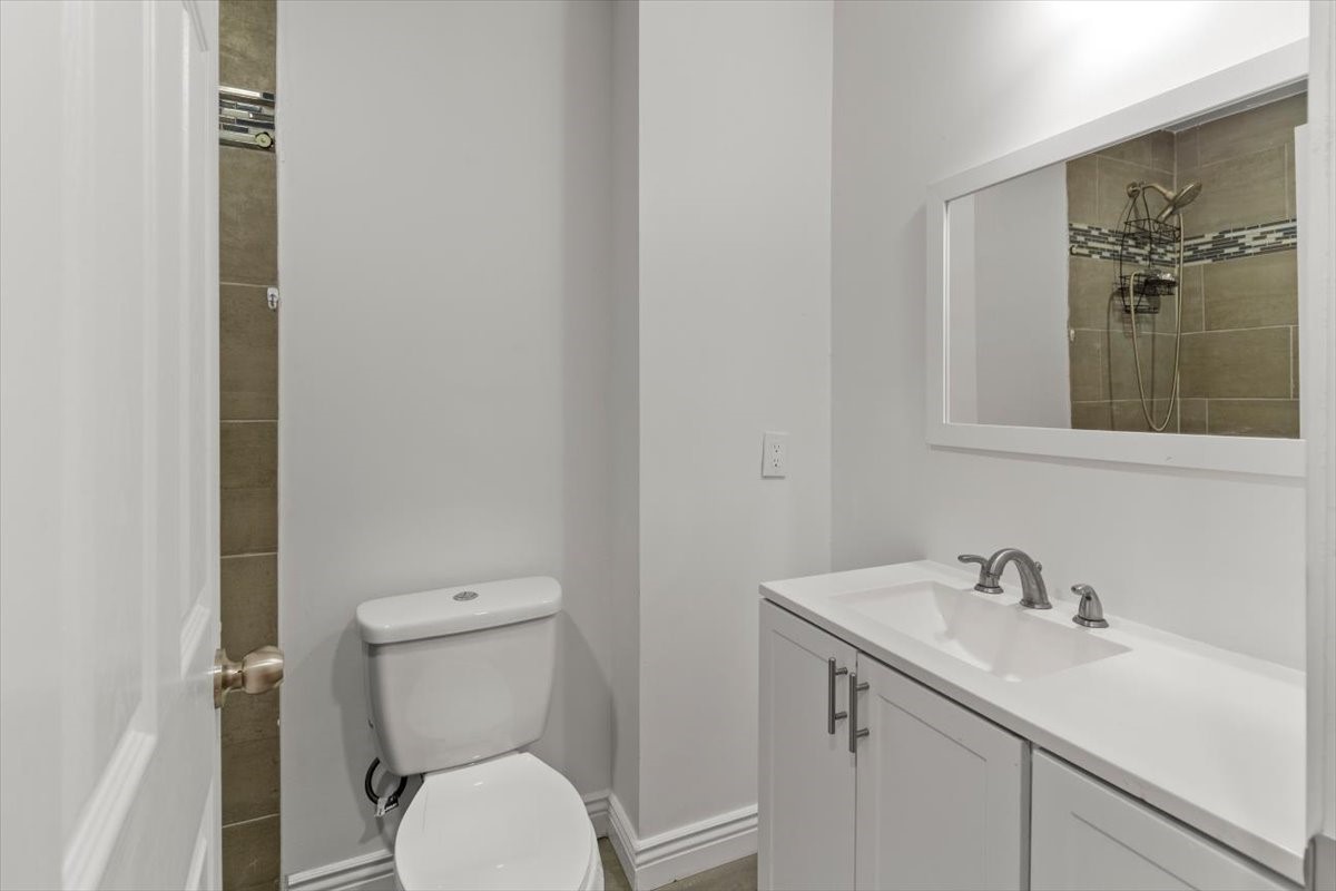 12503 Wellington Park Drive Property Photo 26