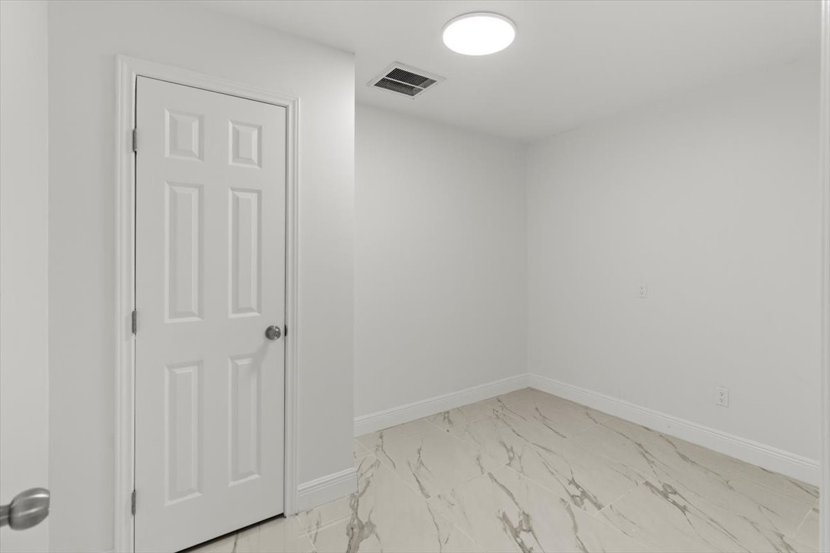 12503 Wellington Park Drive Property Photo 32