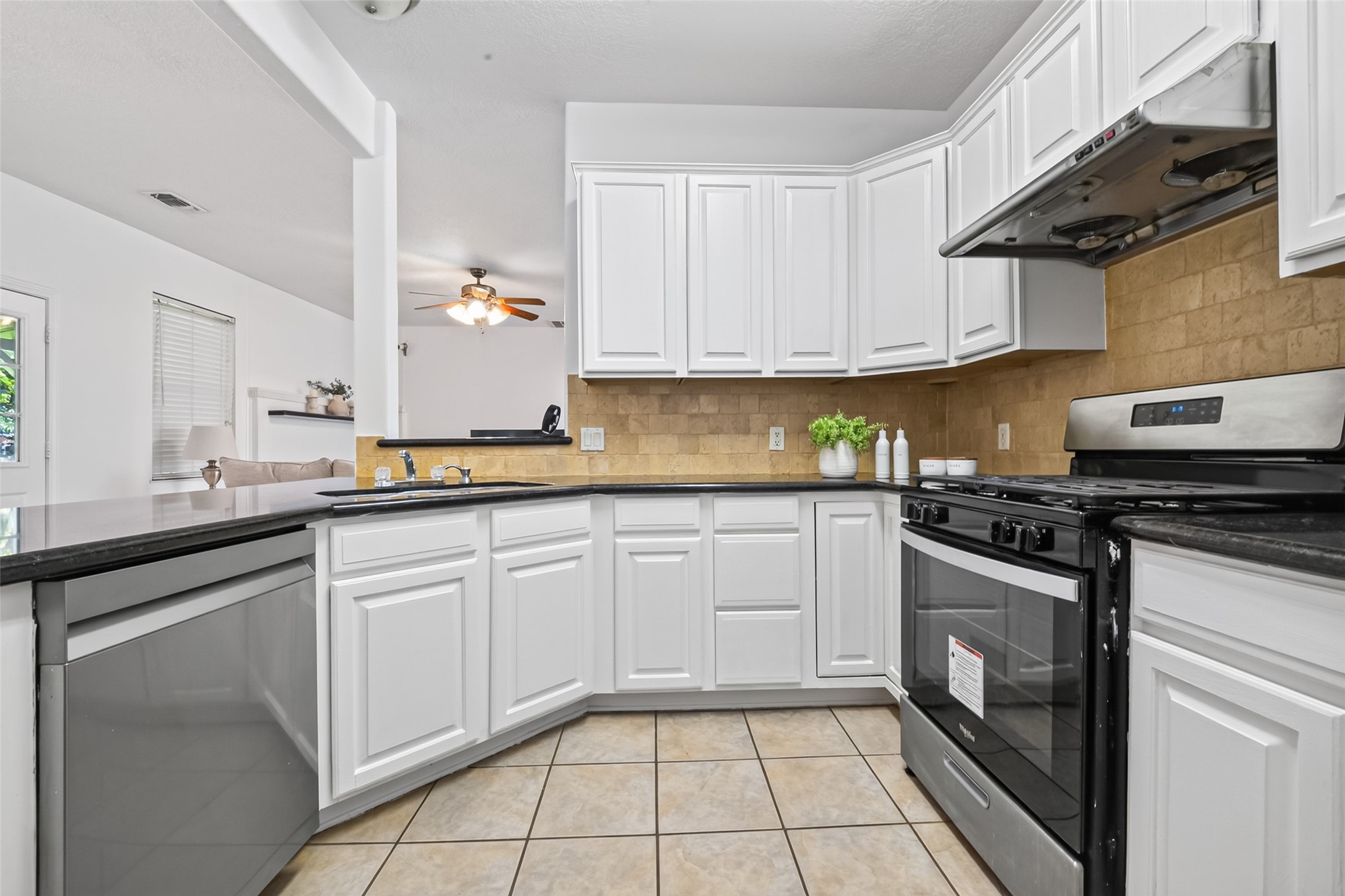 16118 Craigshire Court Property Photo 19