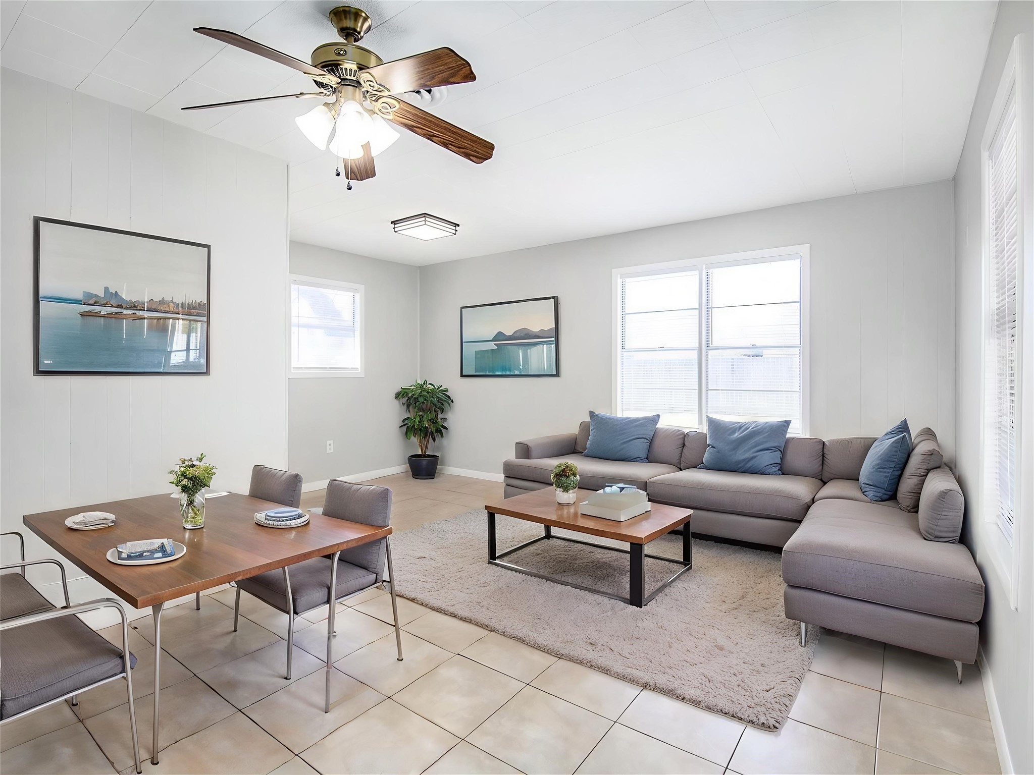 2215 Silverbonnet Street Property Photo 11