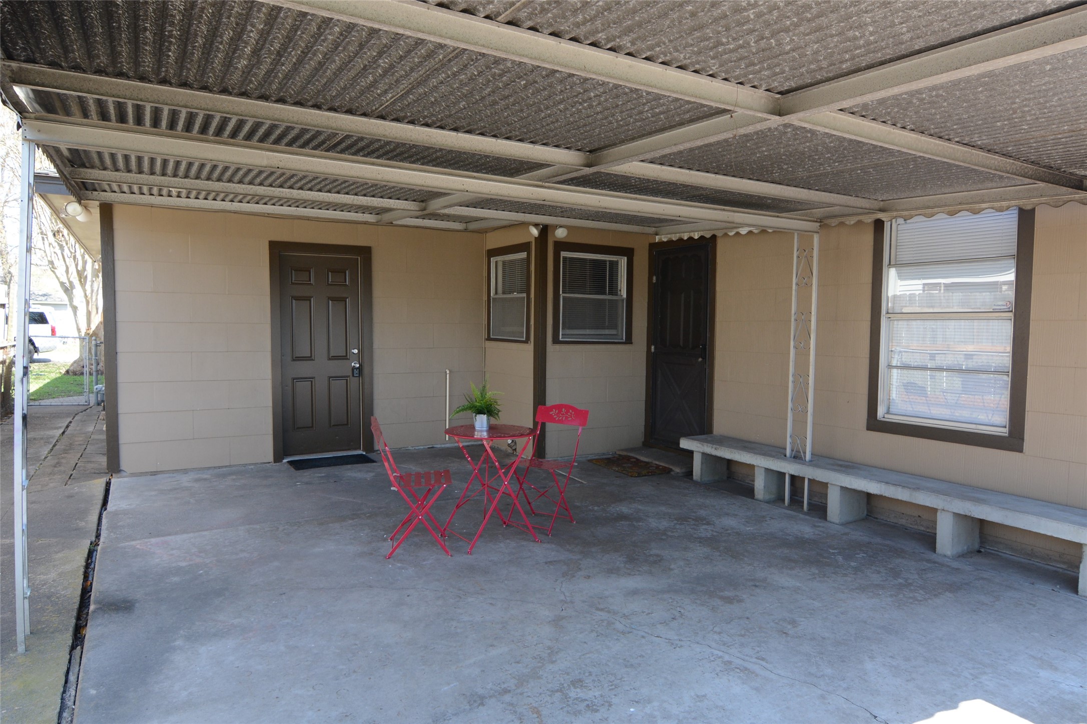 2215 Silverbonnet Street Property Photo 23