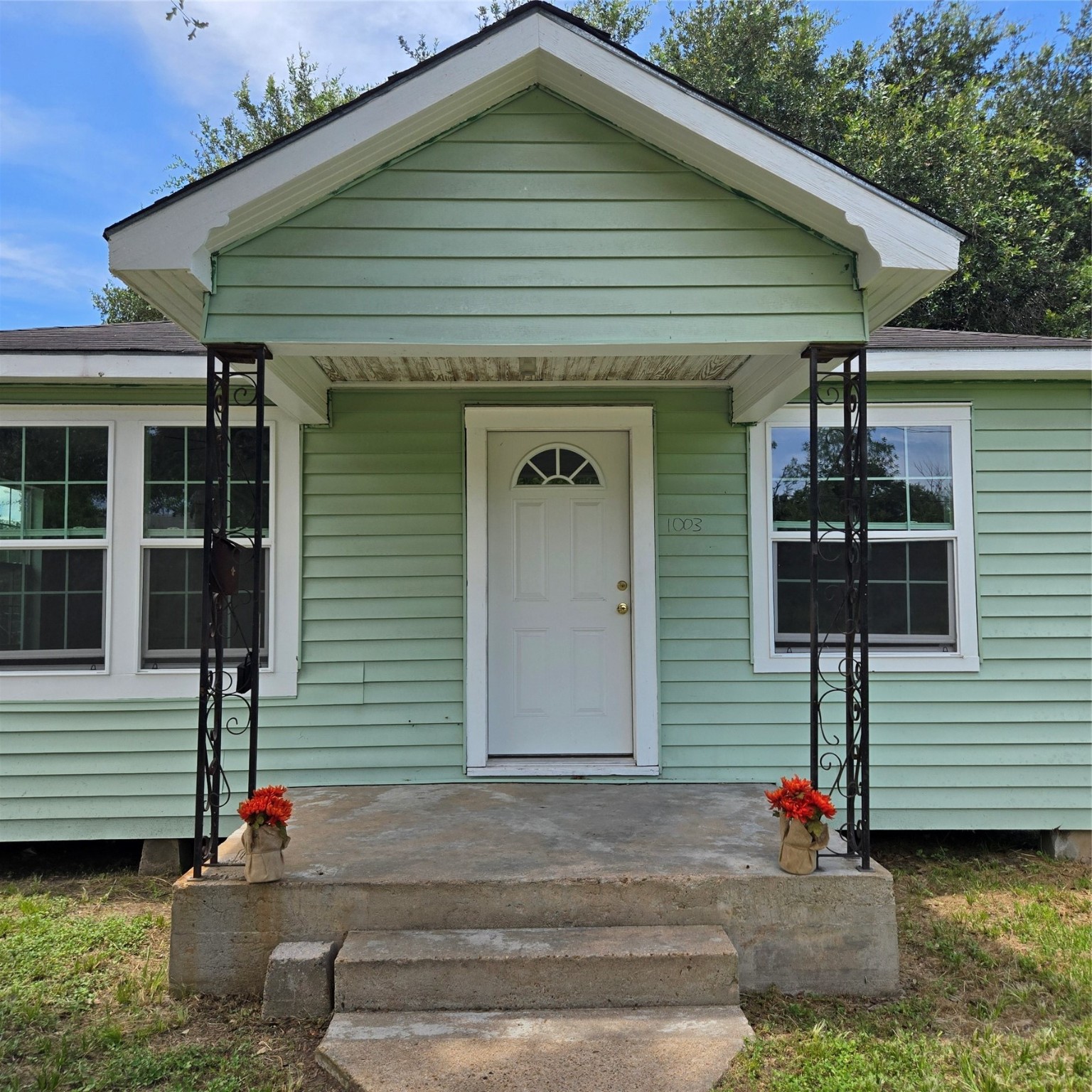 1003 Merchant Street Property Photo 1