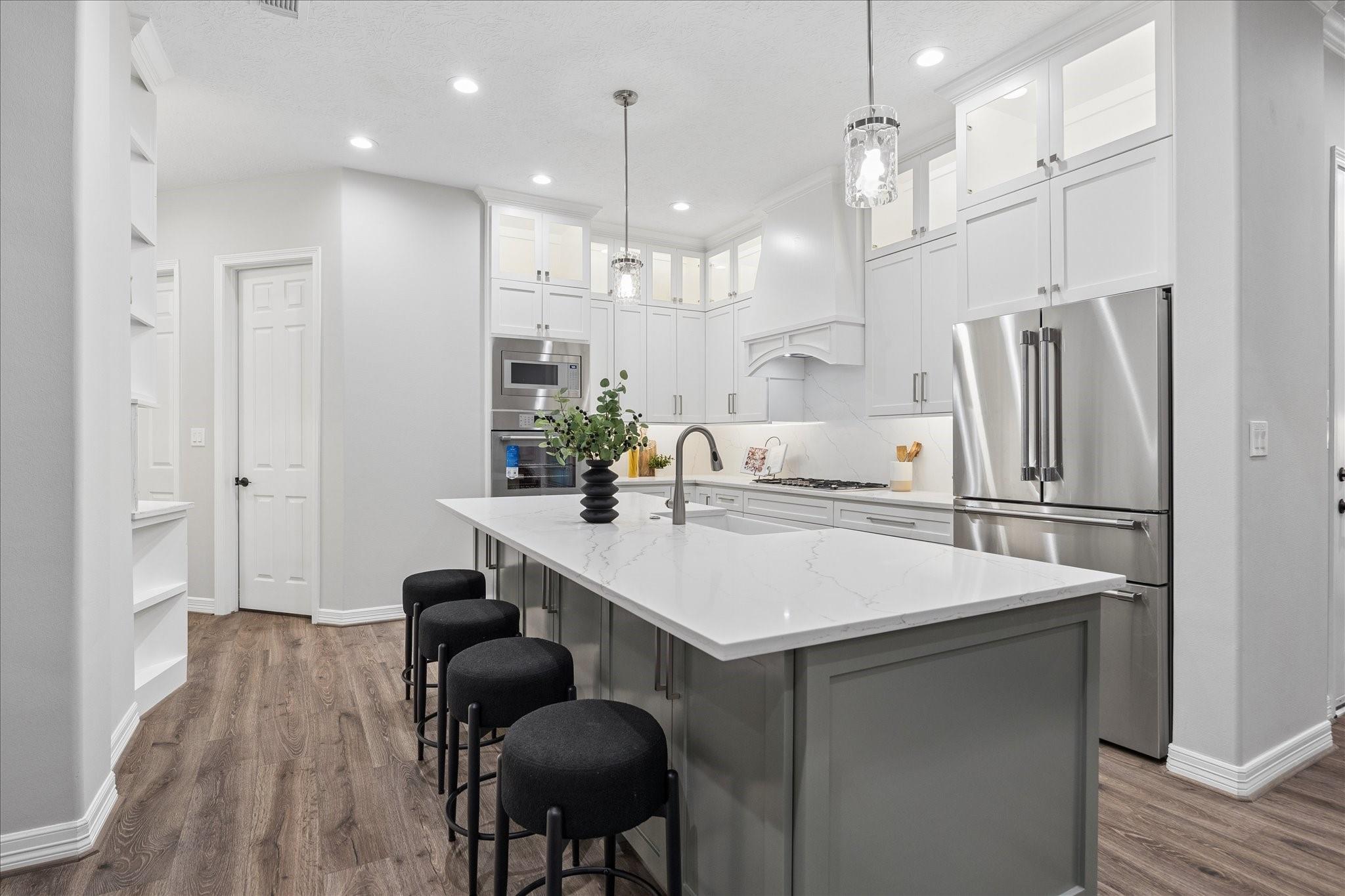 3710 Chateau Cove Property Photo 15