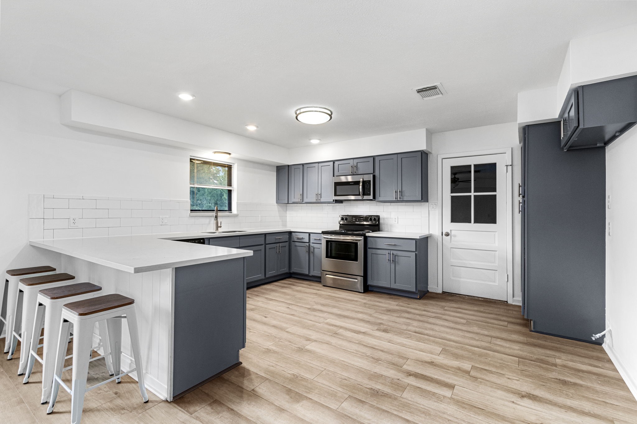 107 Bledsoe Street Property Photo 1