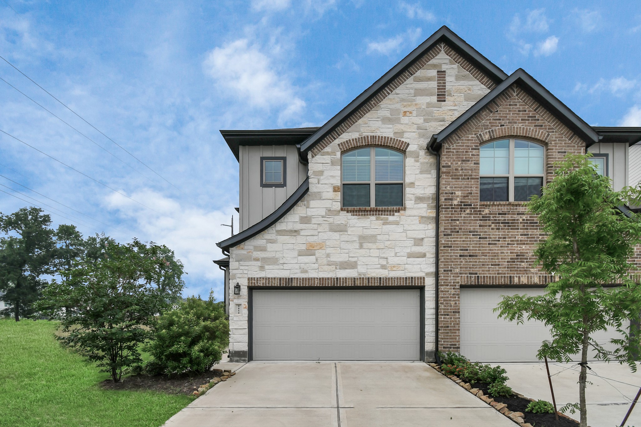 9454 Starlight Oak Drive Property Photo