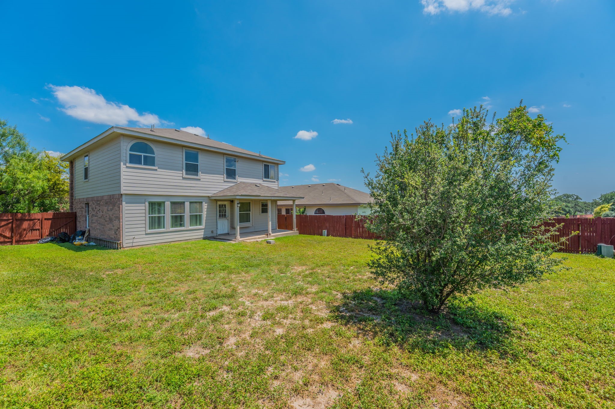 1339 Diamond Bluff Property Photo 25