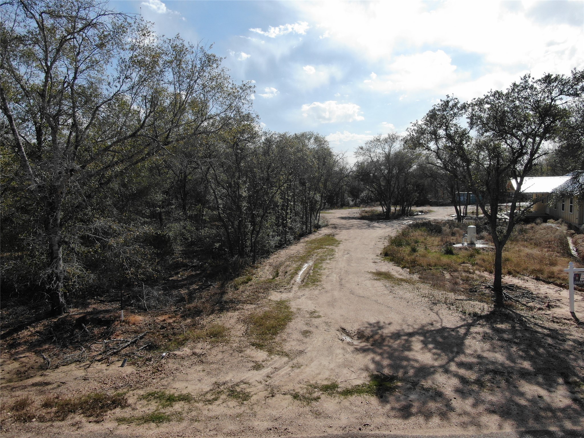 1044 Reeves Road Property Photo 2
