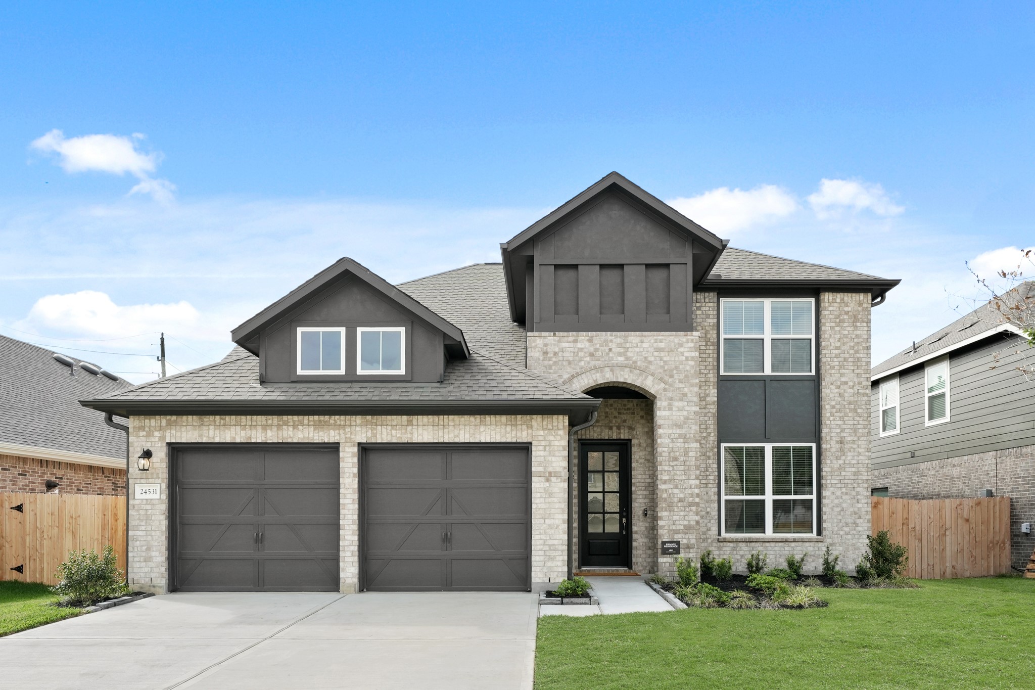 24531 Greeley Lake Drive Property Photo 2