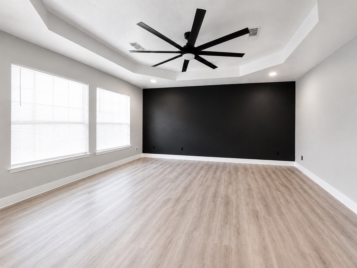 13714 Hillingdale Lane Property Photo 4