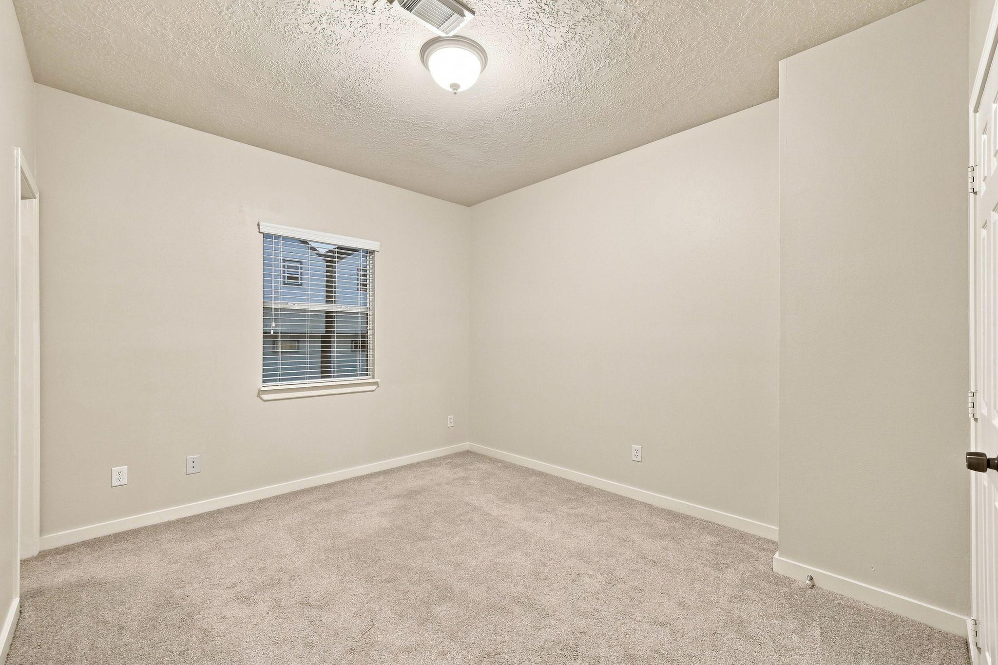 1333 W 21st Street B Property Photo 32