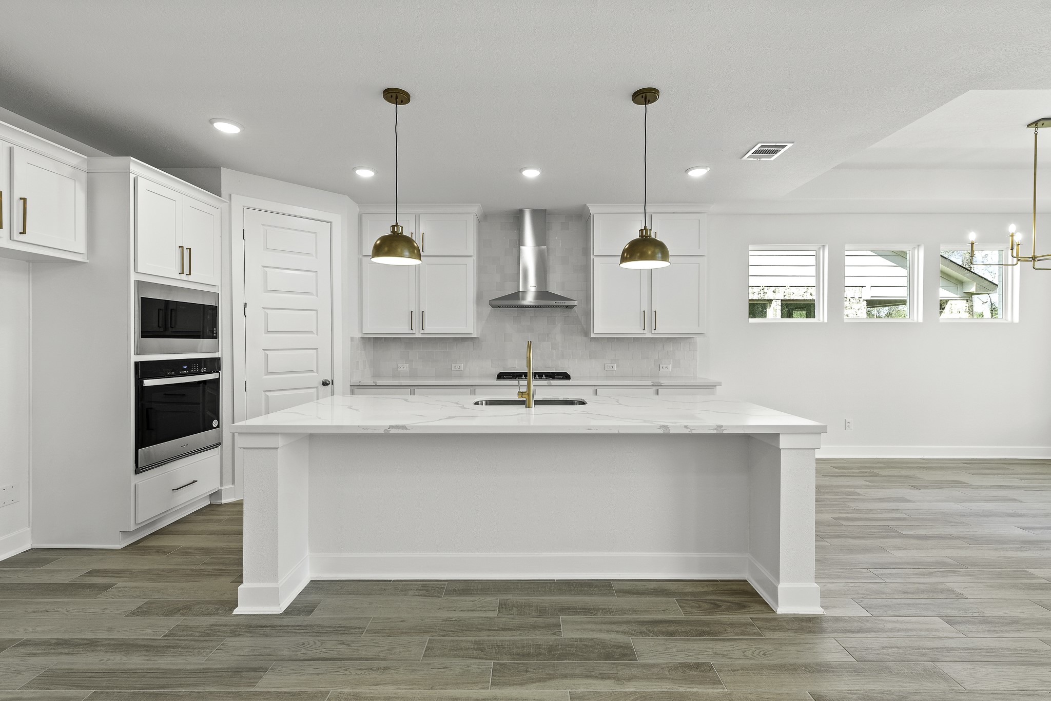 5118 Nesbit Path Property Photo 5