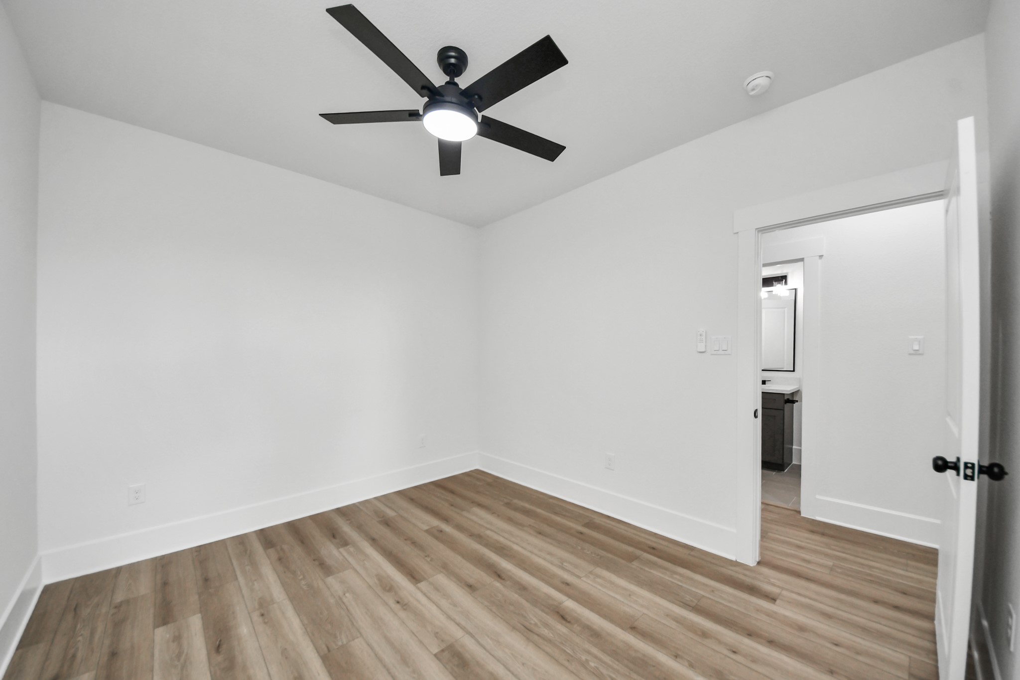 7907 Dandy Street B Property Photo 27