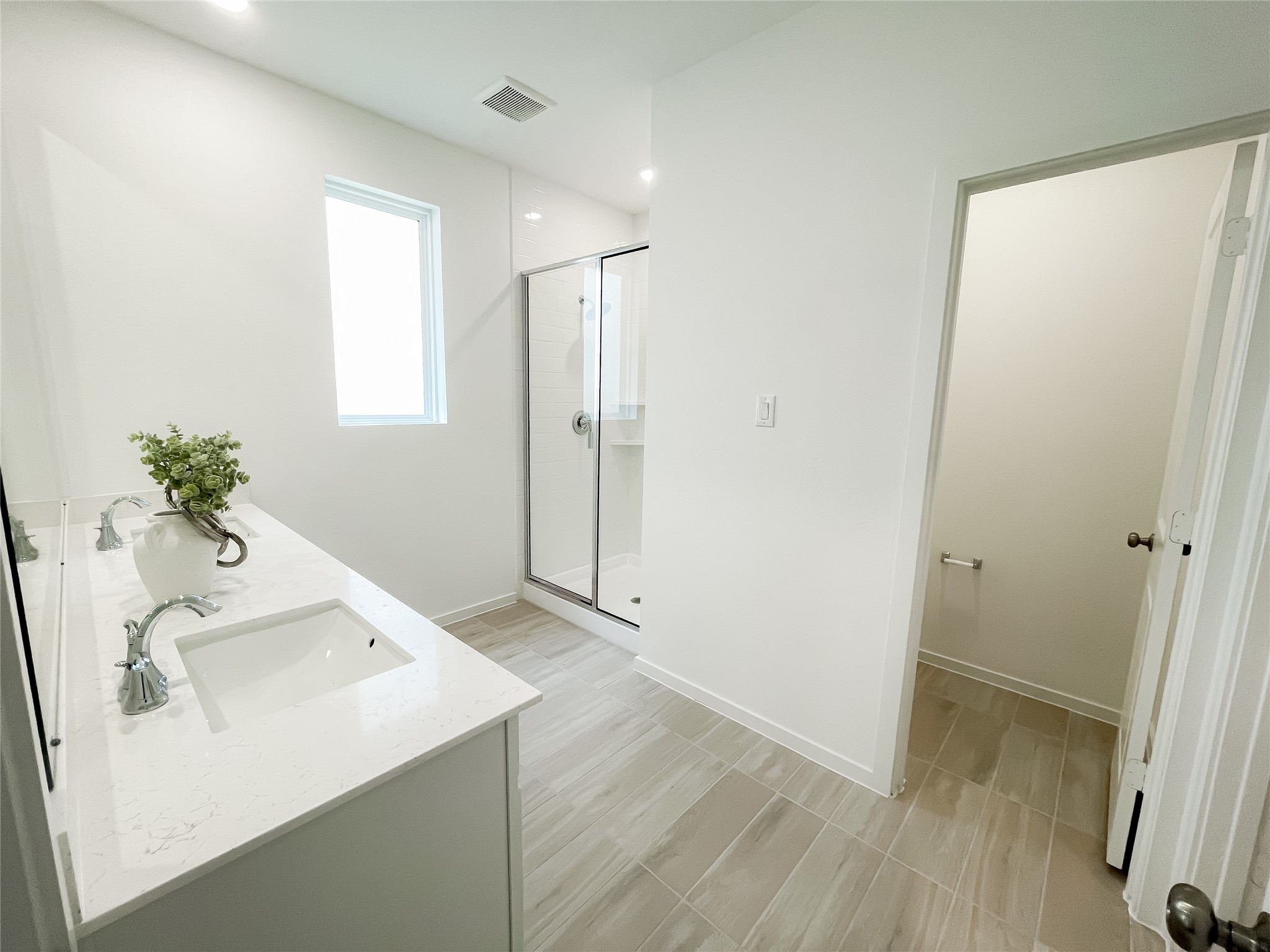 6314 Laguna Terra Drive Property Photo 5