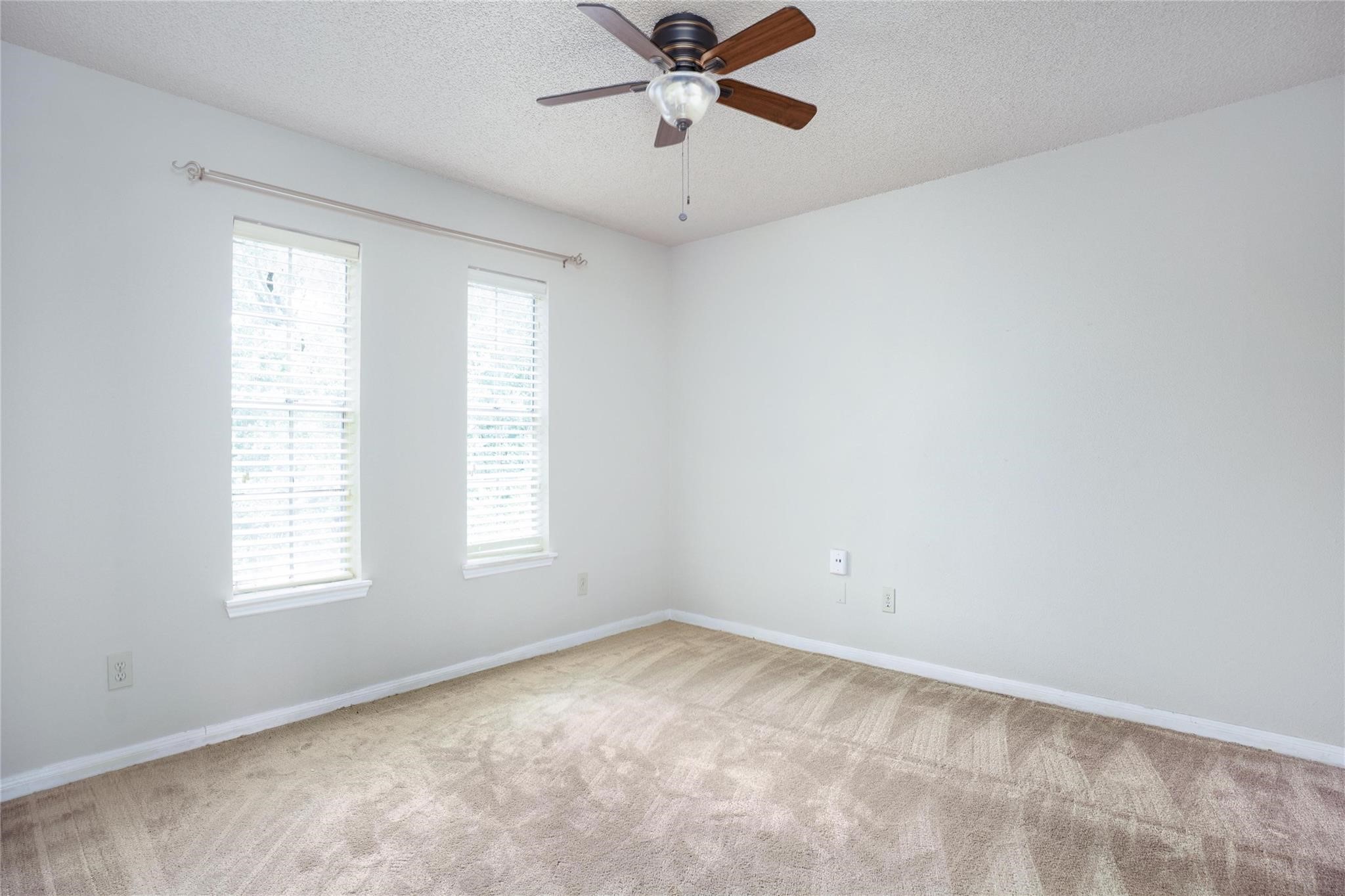 12400 Overbrook Lane 55c Property Photo 10