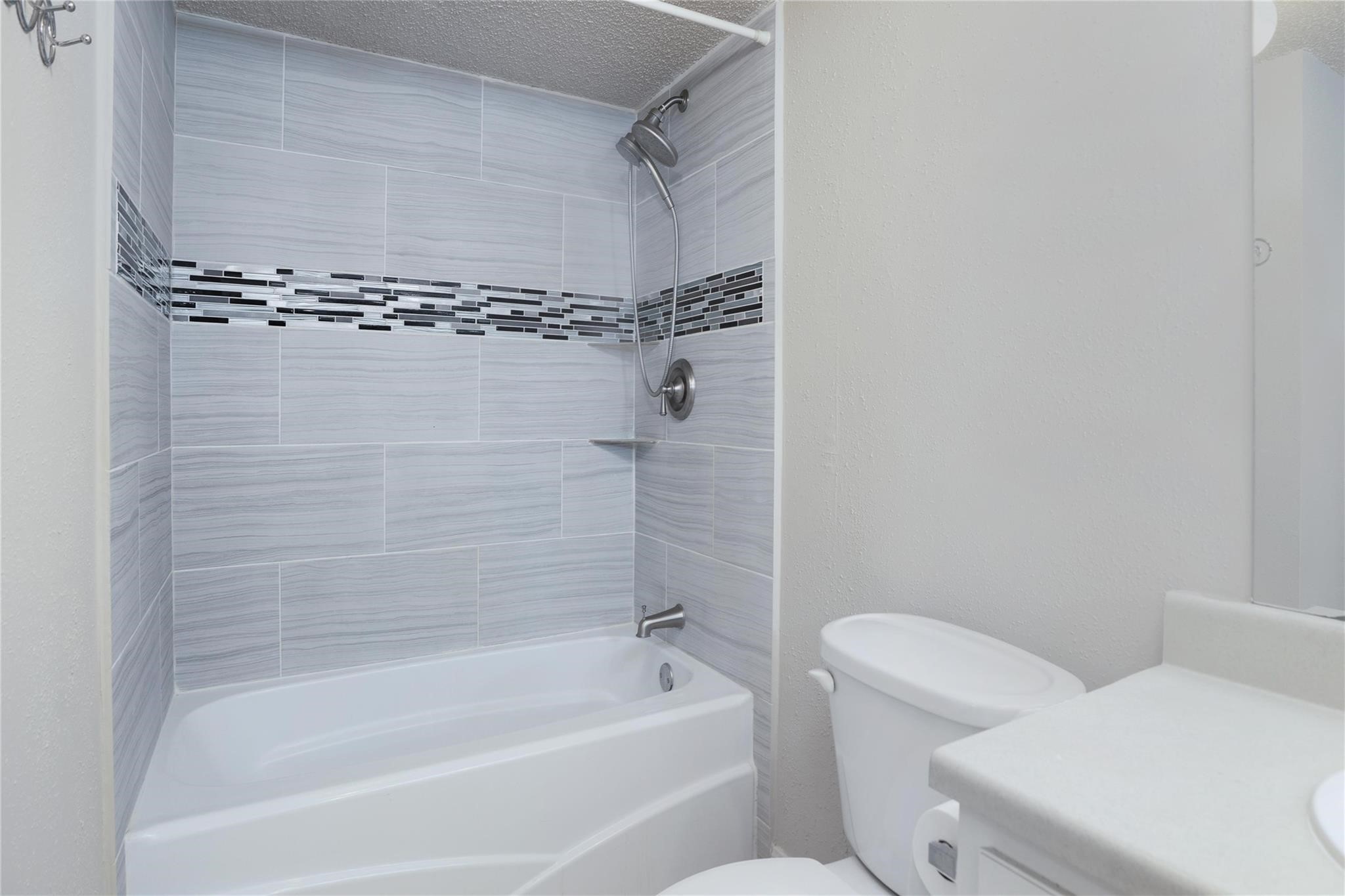12400 Overbrook Lane 55c Property Photo 14