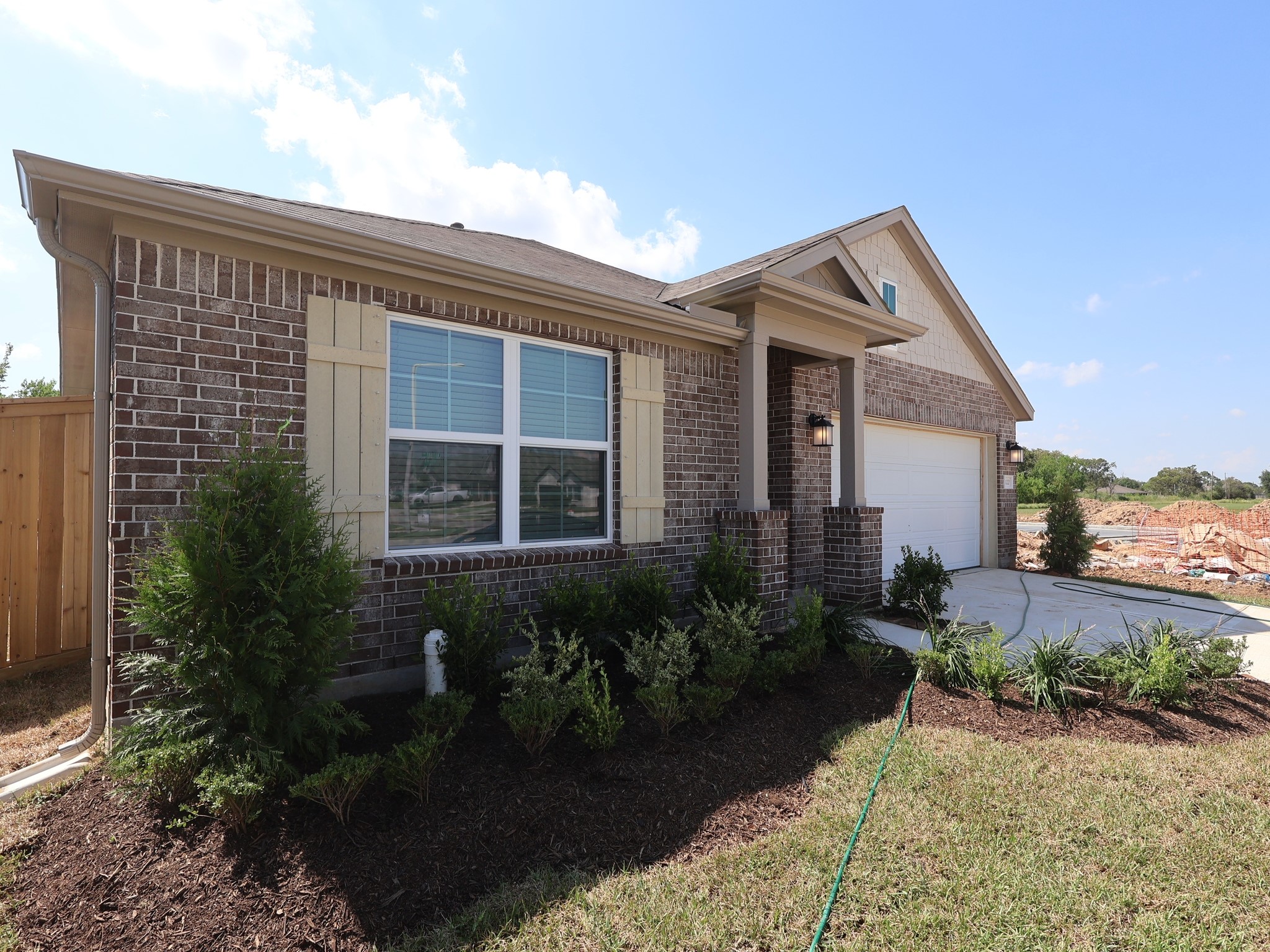 1122 Radiant Avenue Property Photo 2