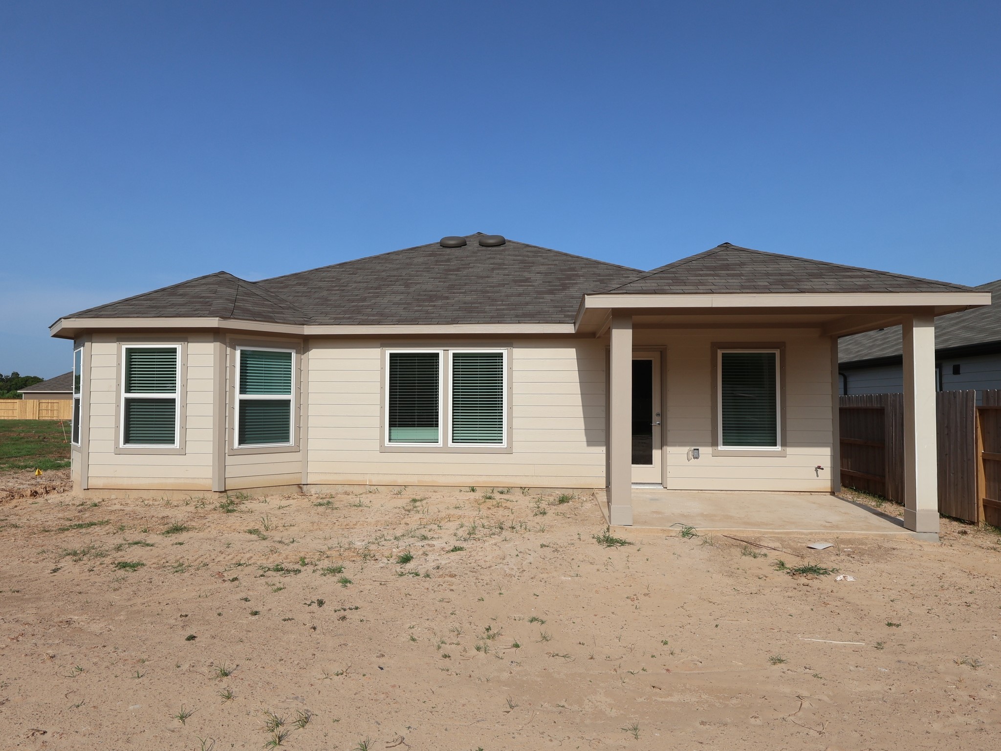 1122 Radiant Avenue Property Photo 6