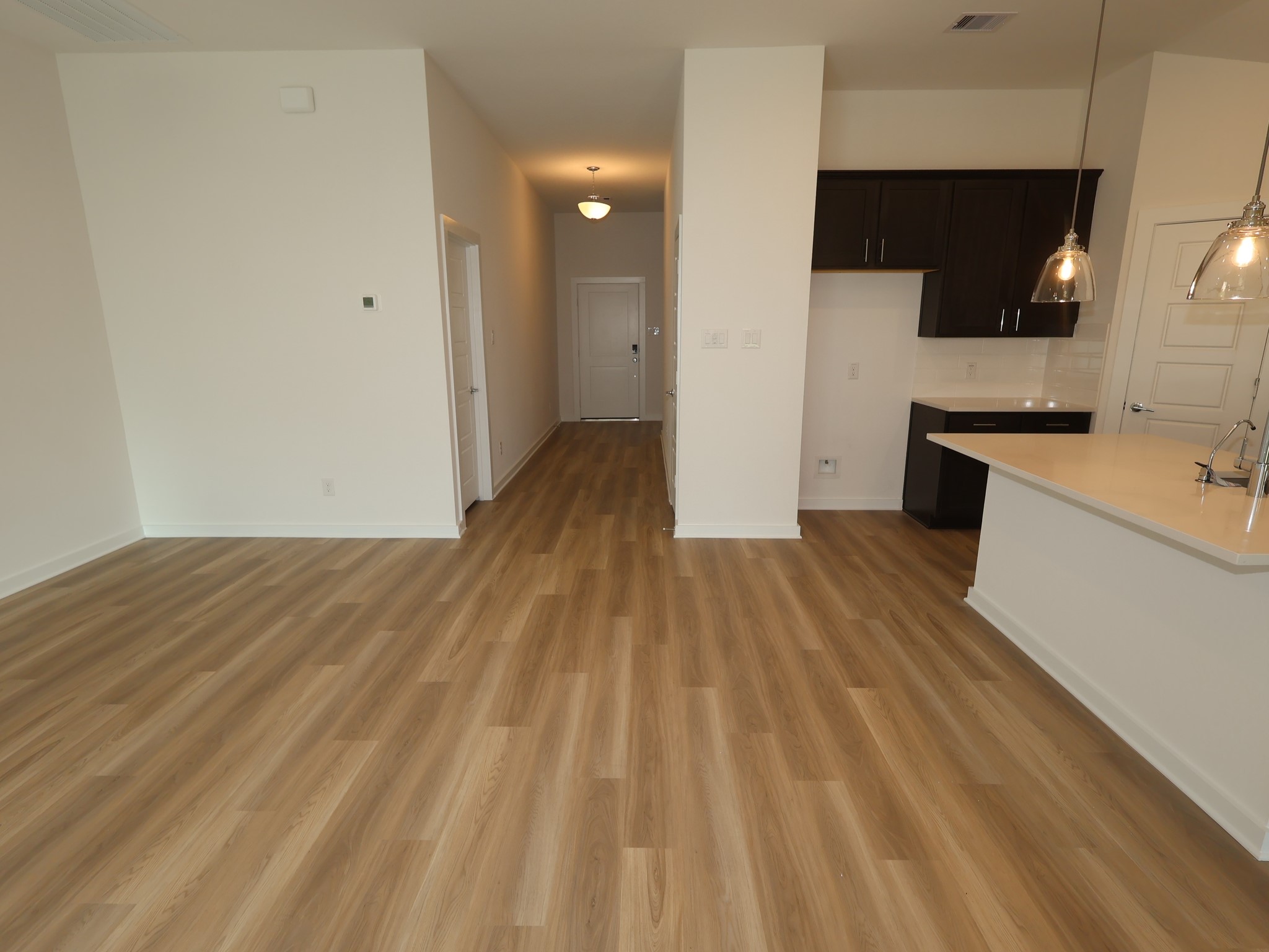 1122 Radiant Avenue Property Photo 6