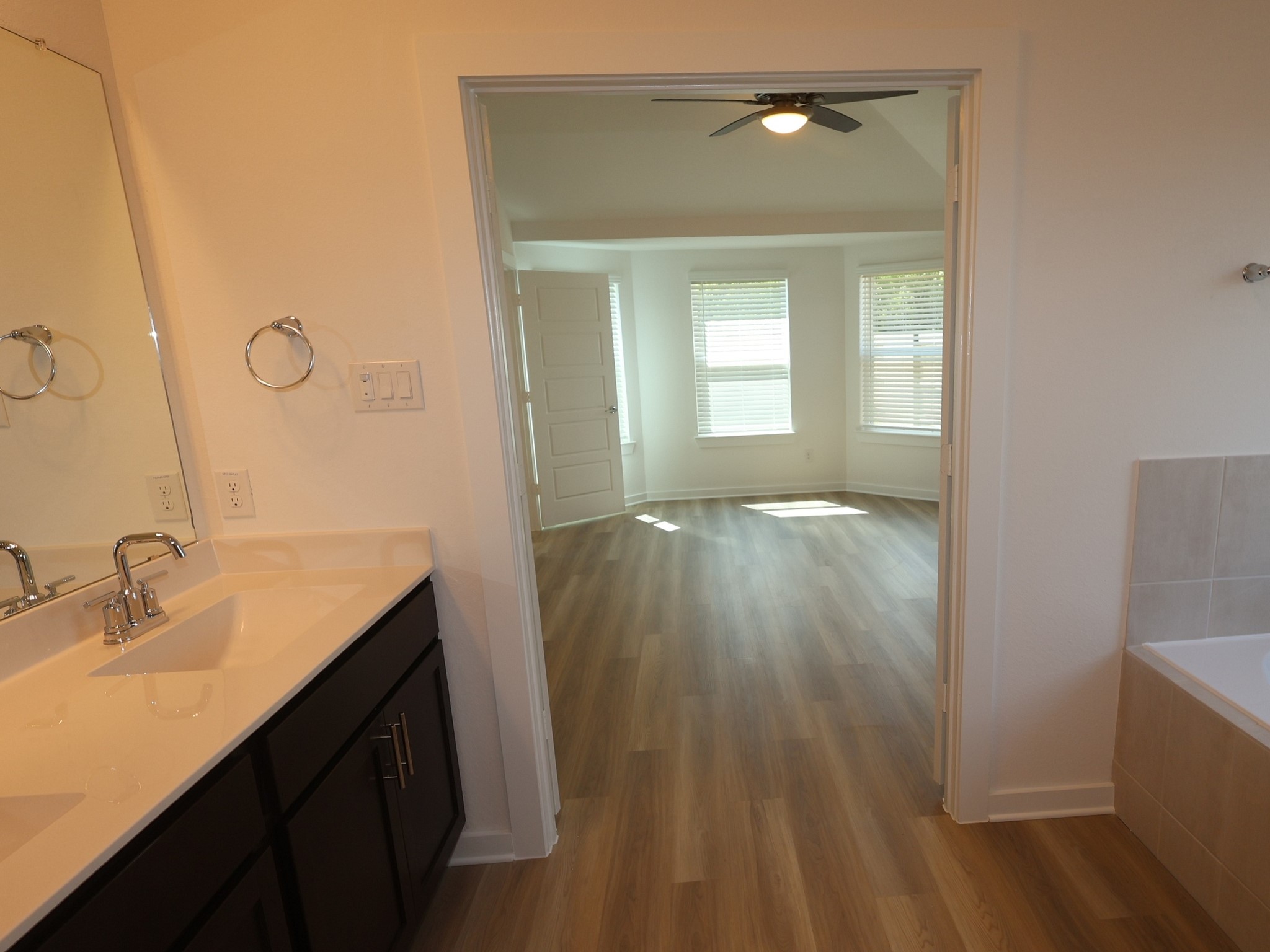 1122 Radiant Avenue Property Photo 10