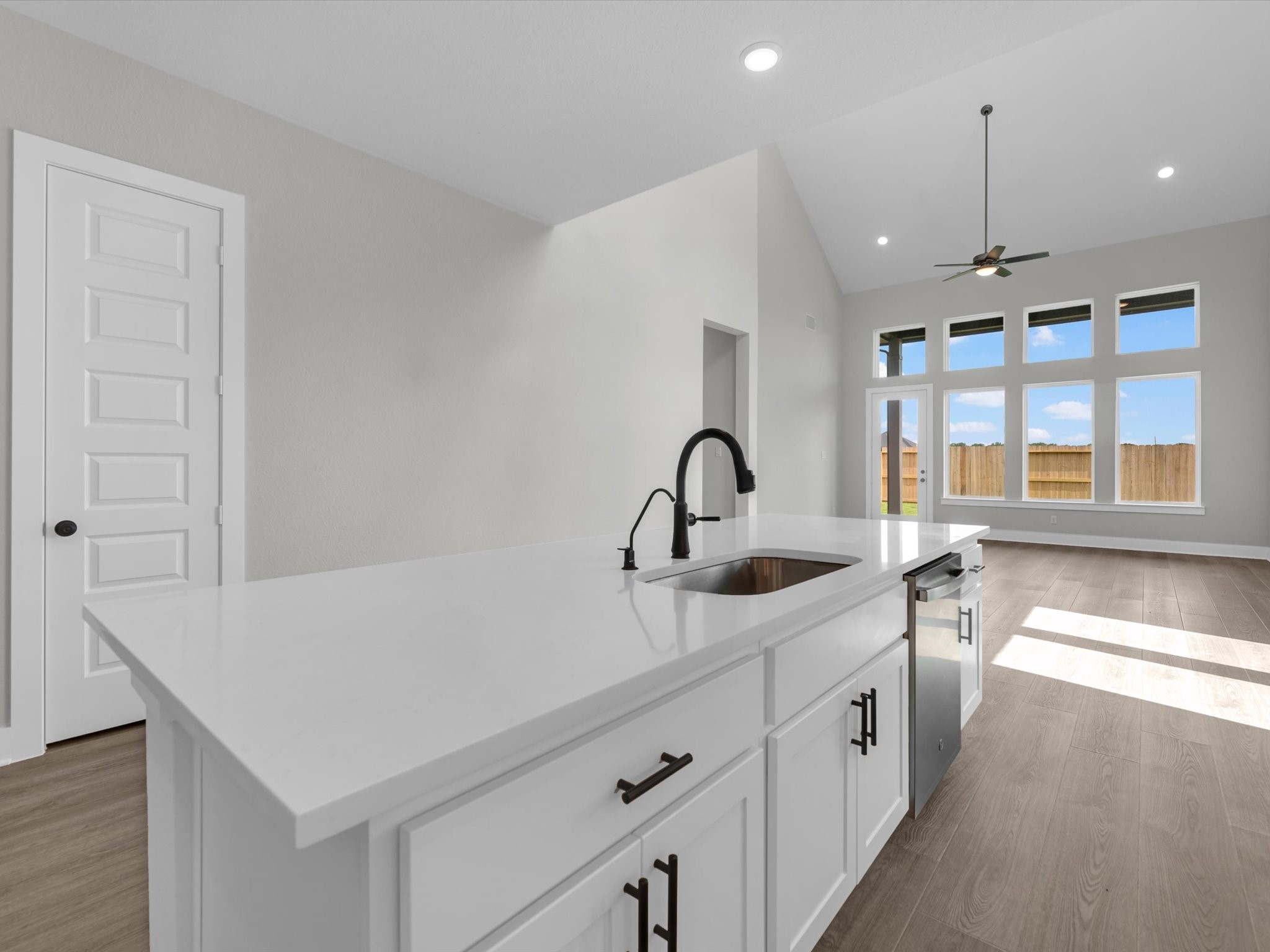 32158 Sky Branch Drive Property Photo 4